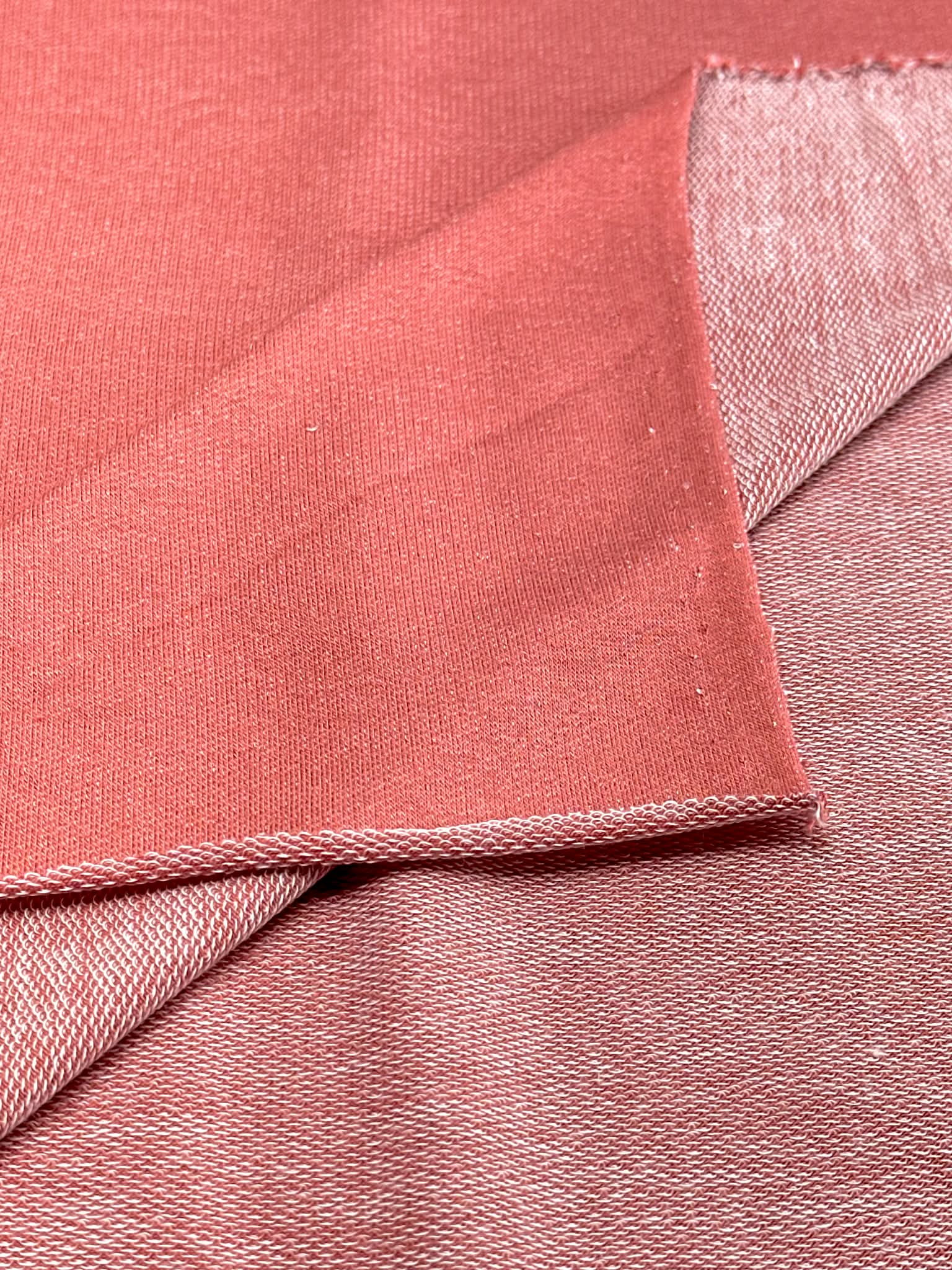 (FRENCH TERRY) POWDER RED
