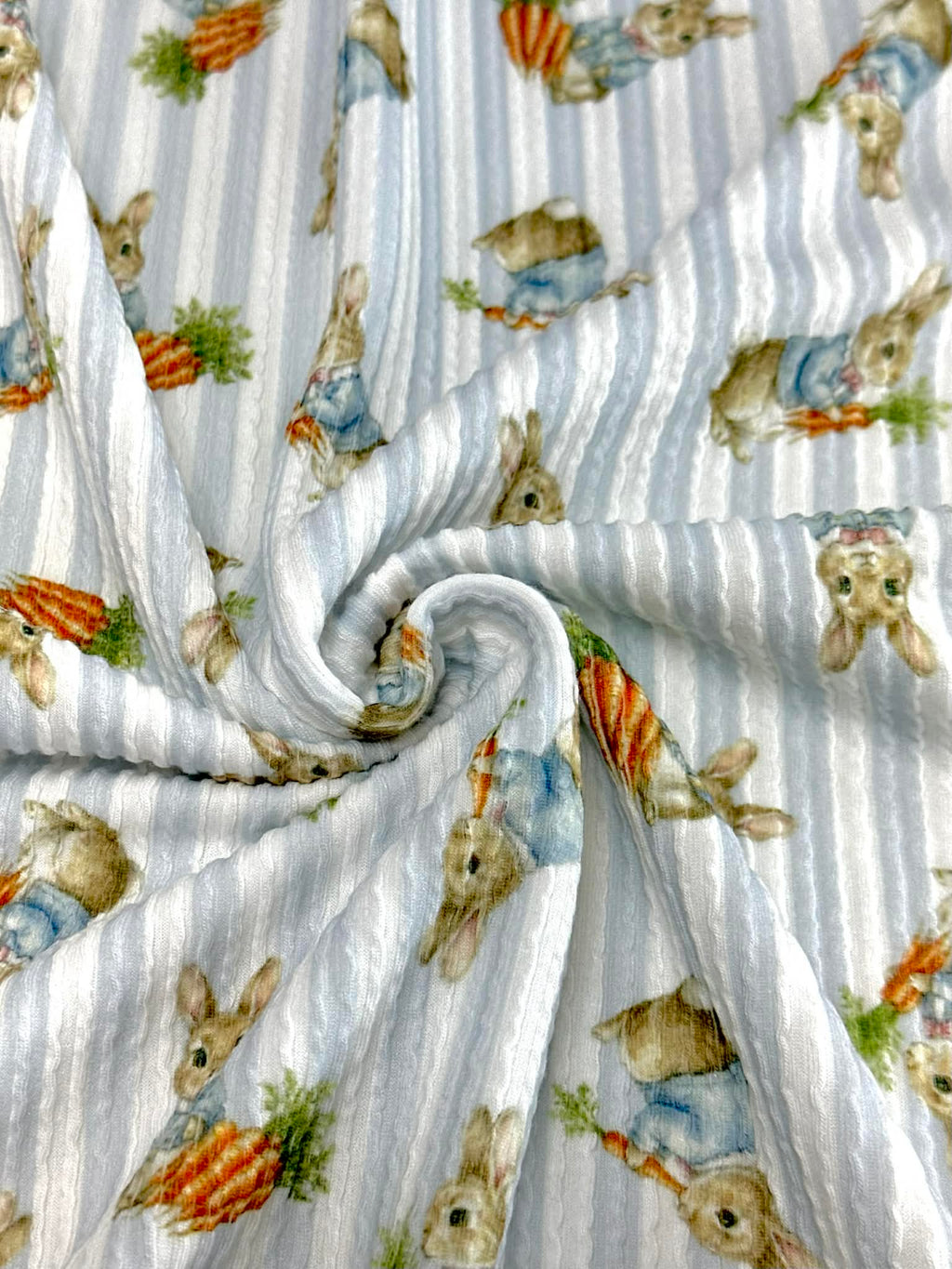 (URBAN RIB) MEDIUM BUNNIES WITH CARROTS ON BLUE STRIPES