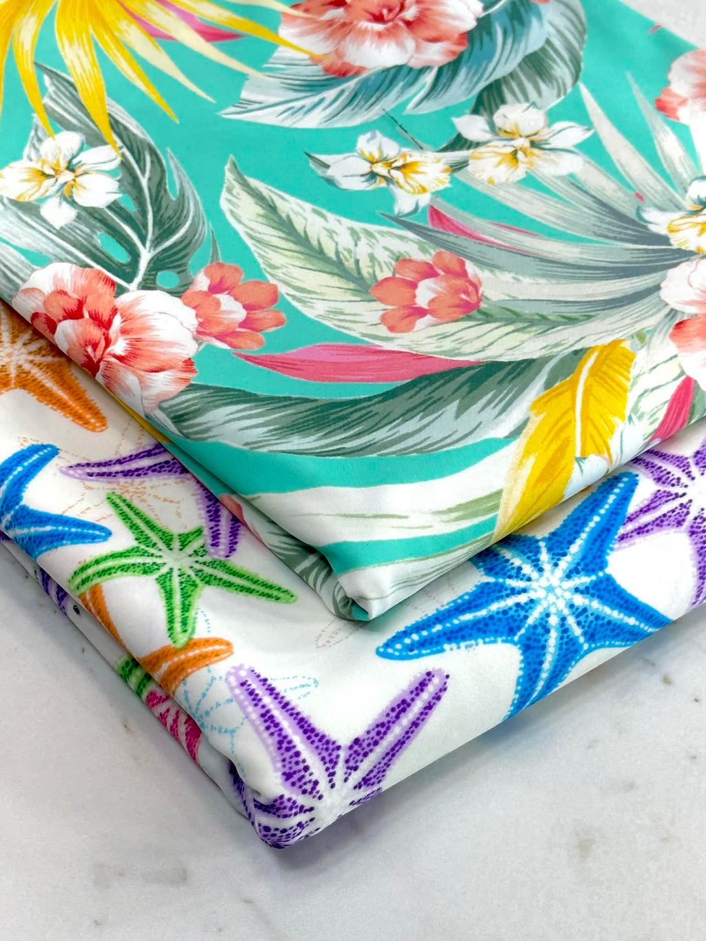 (SWIM) TROPICAL PATTERN ON AQUA
