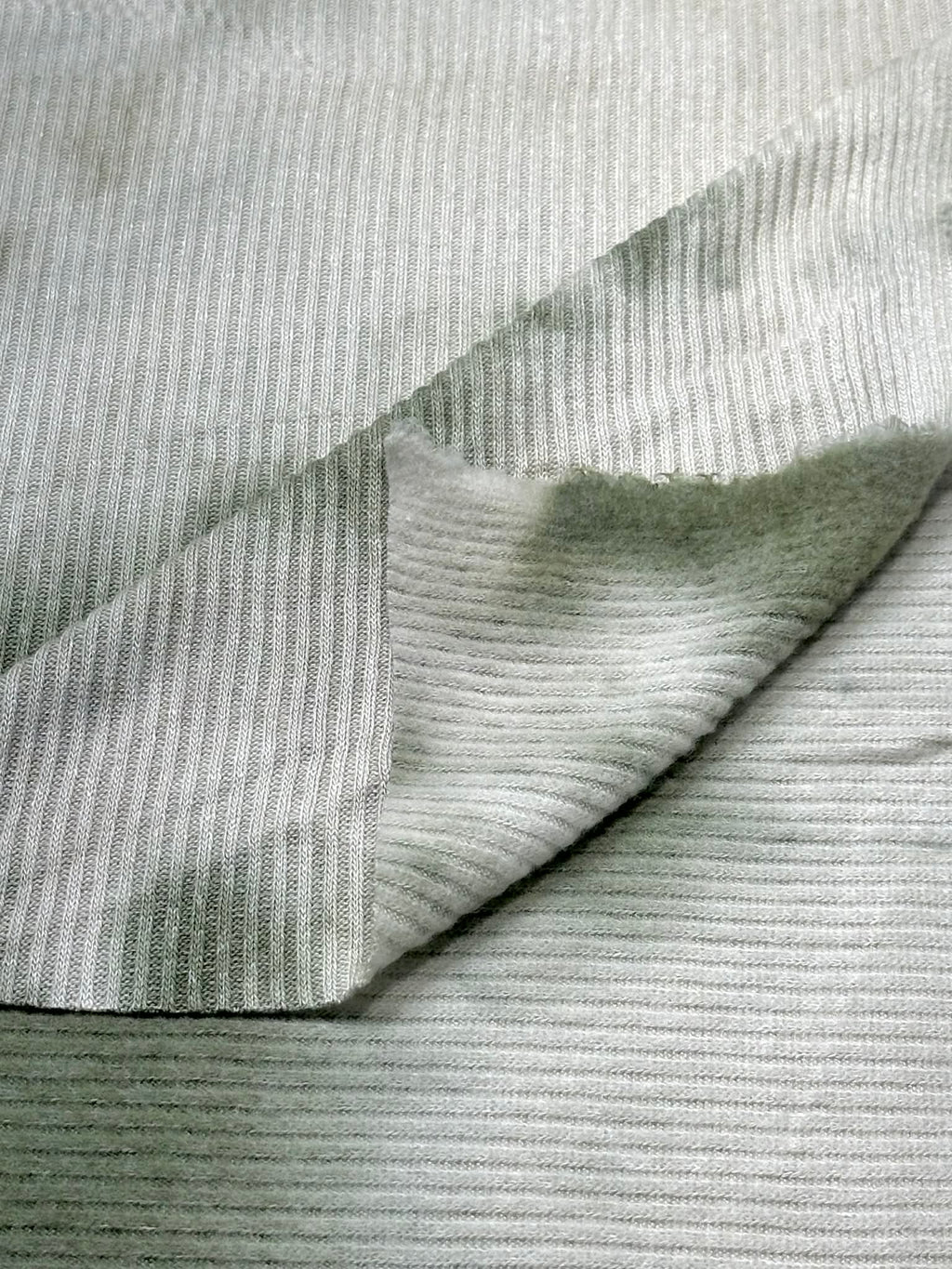 (CASHMERE RIB BRUSHED) OLIVE AND CREAM TIE DYE