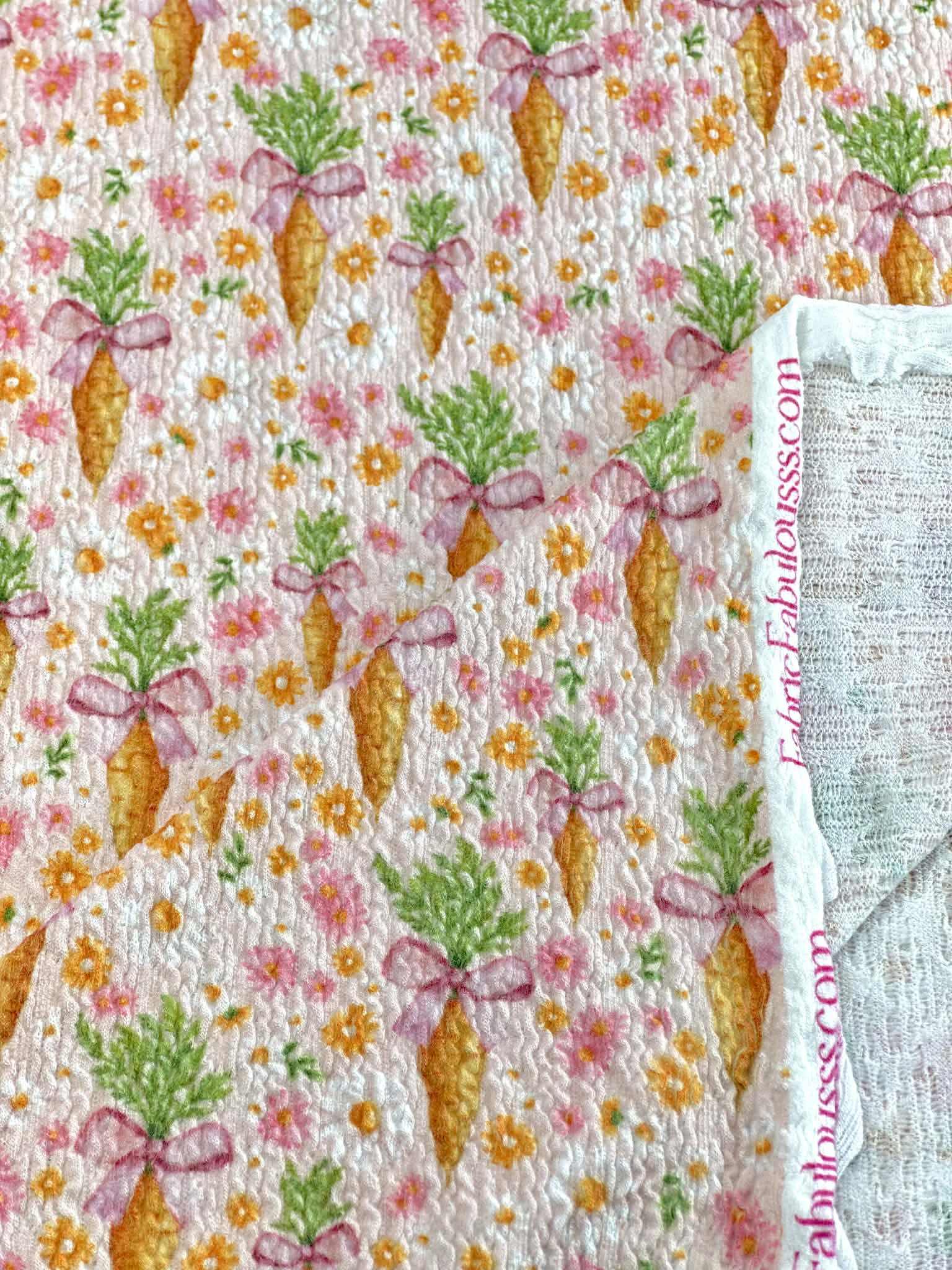 (GUAPO KNIT) CARROTS WITH BOWS AND TINY FLOWERS ON SOFT PINK