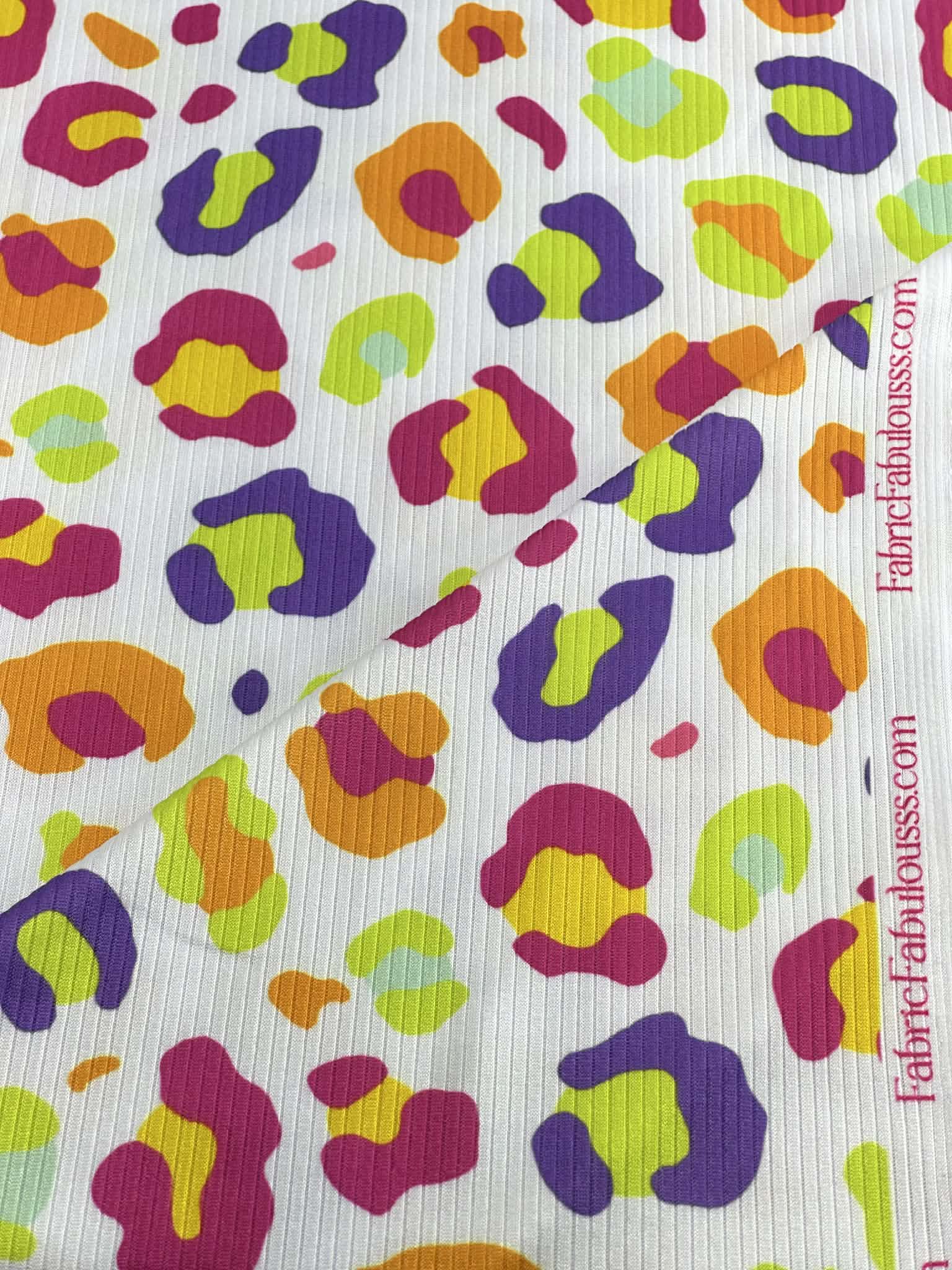 (4X2 YUMMY RIB) MULTI COLORFUL CHEETAH PRINT ON OFF WHITE