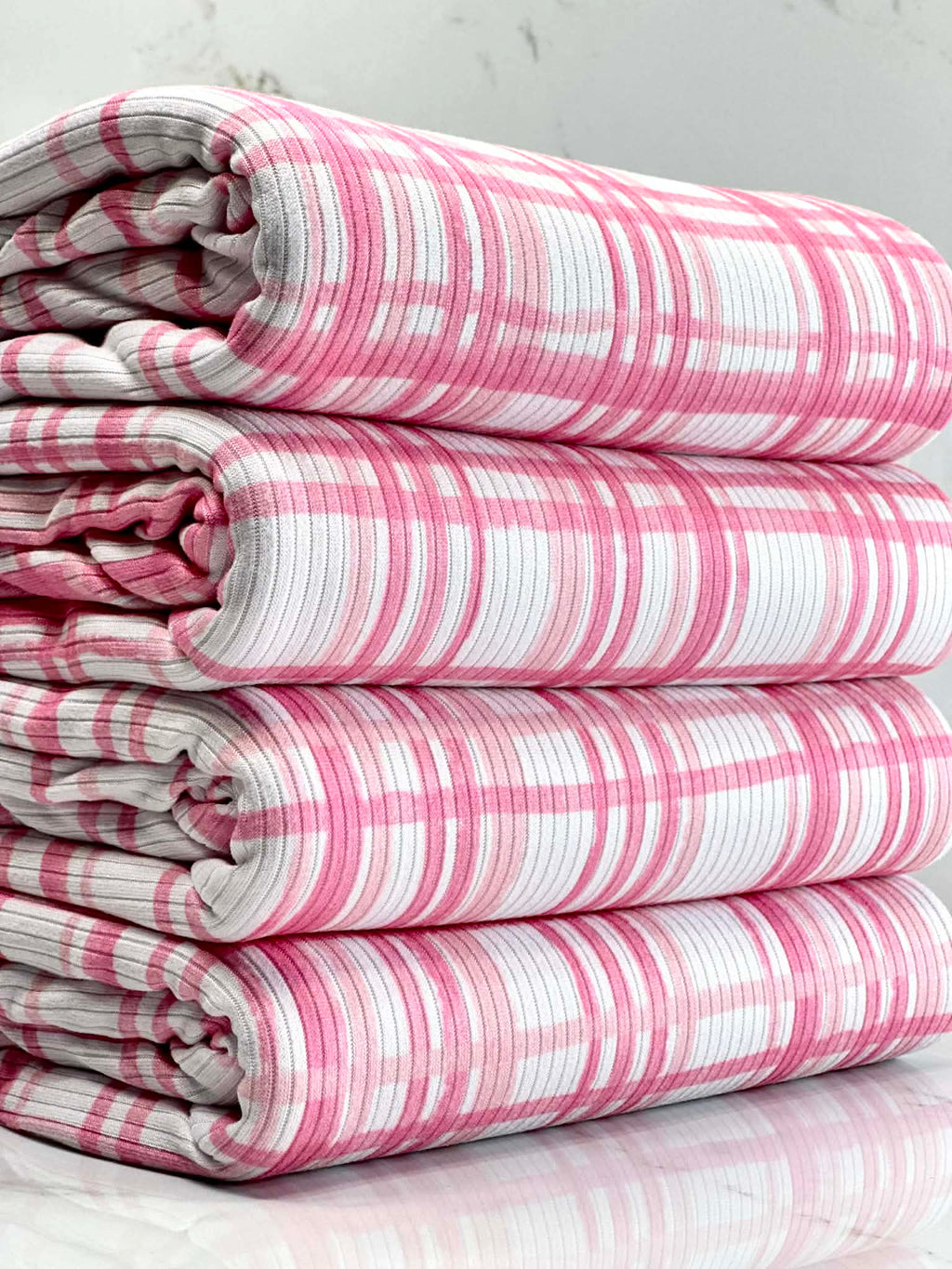 (4X2 YUMMY RIB) PINK AND LIGHT PINK PLAID ON OFF WHITE