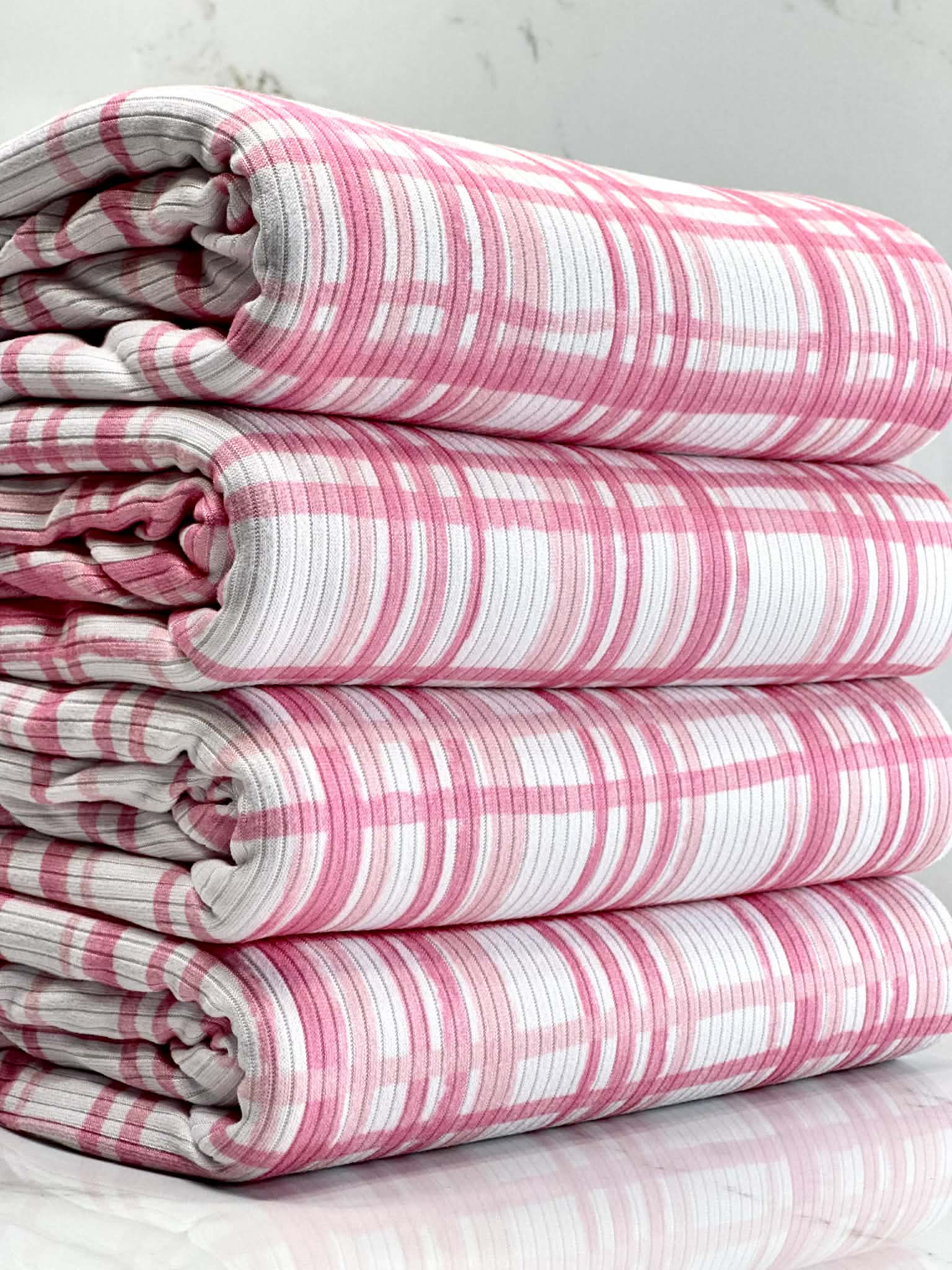 (4X2 YUMMY RIB) PINK AND LIGHT PINK PLAID ON OFF WHITE