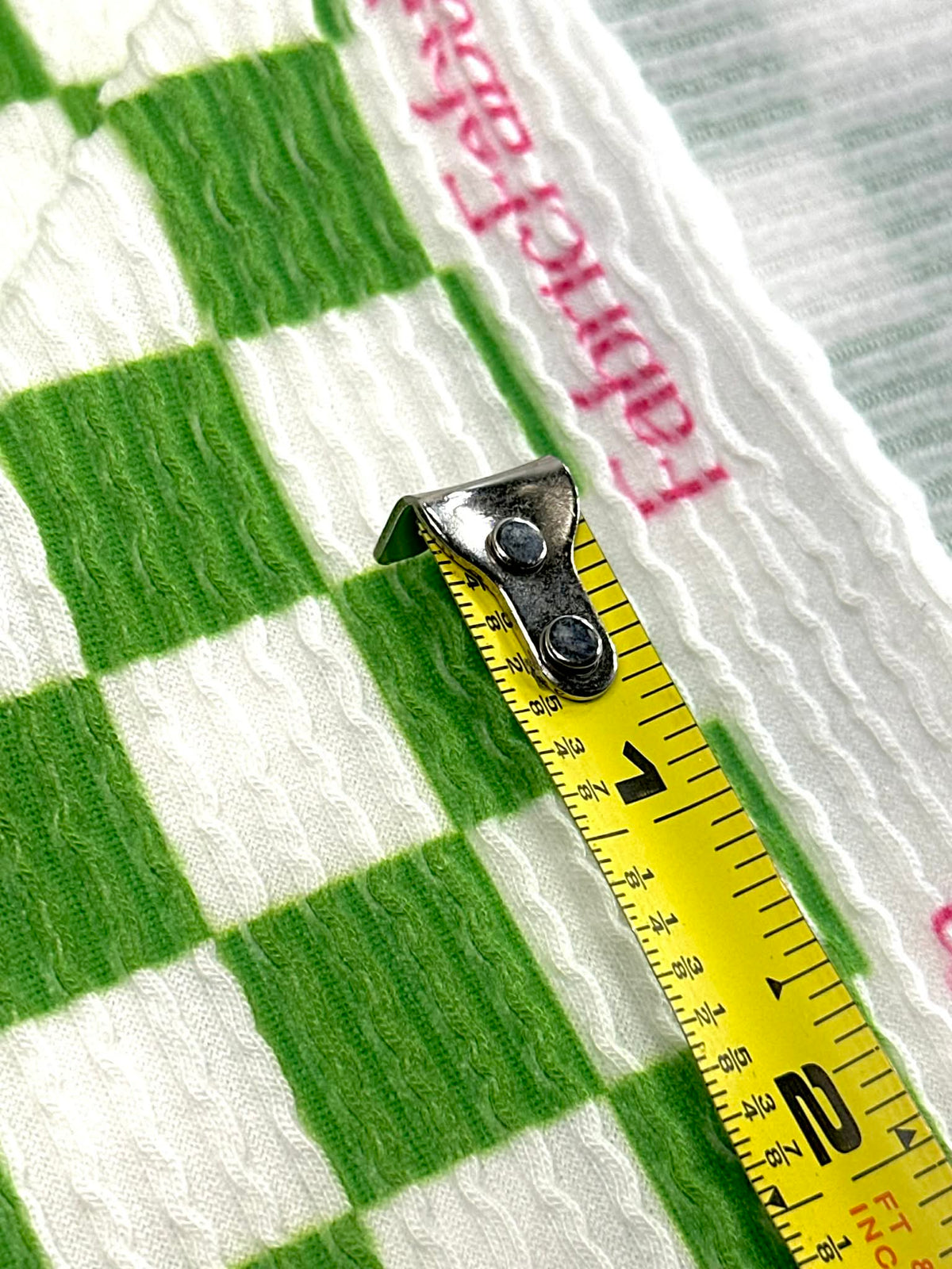 (URBAN RIB) GREEN AND OFF WHITE CHECKERED PATTERN