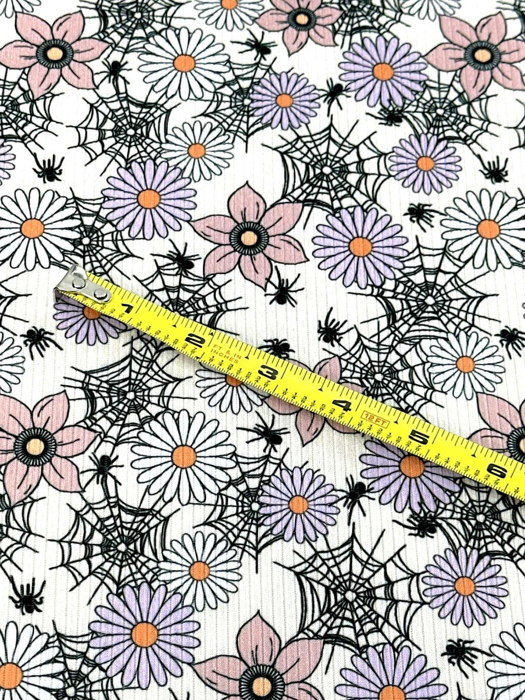 (4X2 RIB) SPIDERWEBS, FLOWERS, AND SPIDERS ON LIGHT CREAM