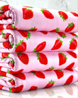 (DBP) STRAWBERRIES ON PINK