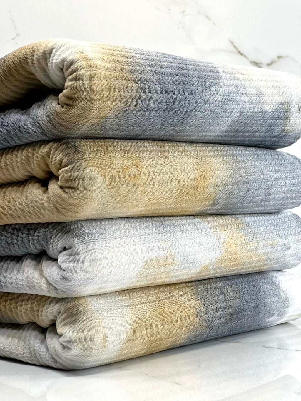 (TEXTURE HORIZONTAL RIB) VINTAGE YELLOW, GRAY AND OFF WHITE TIE DYE