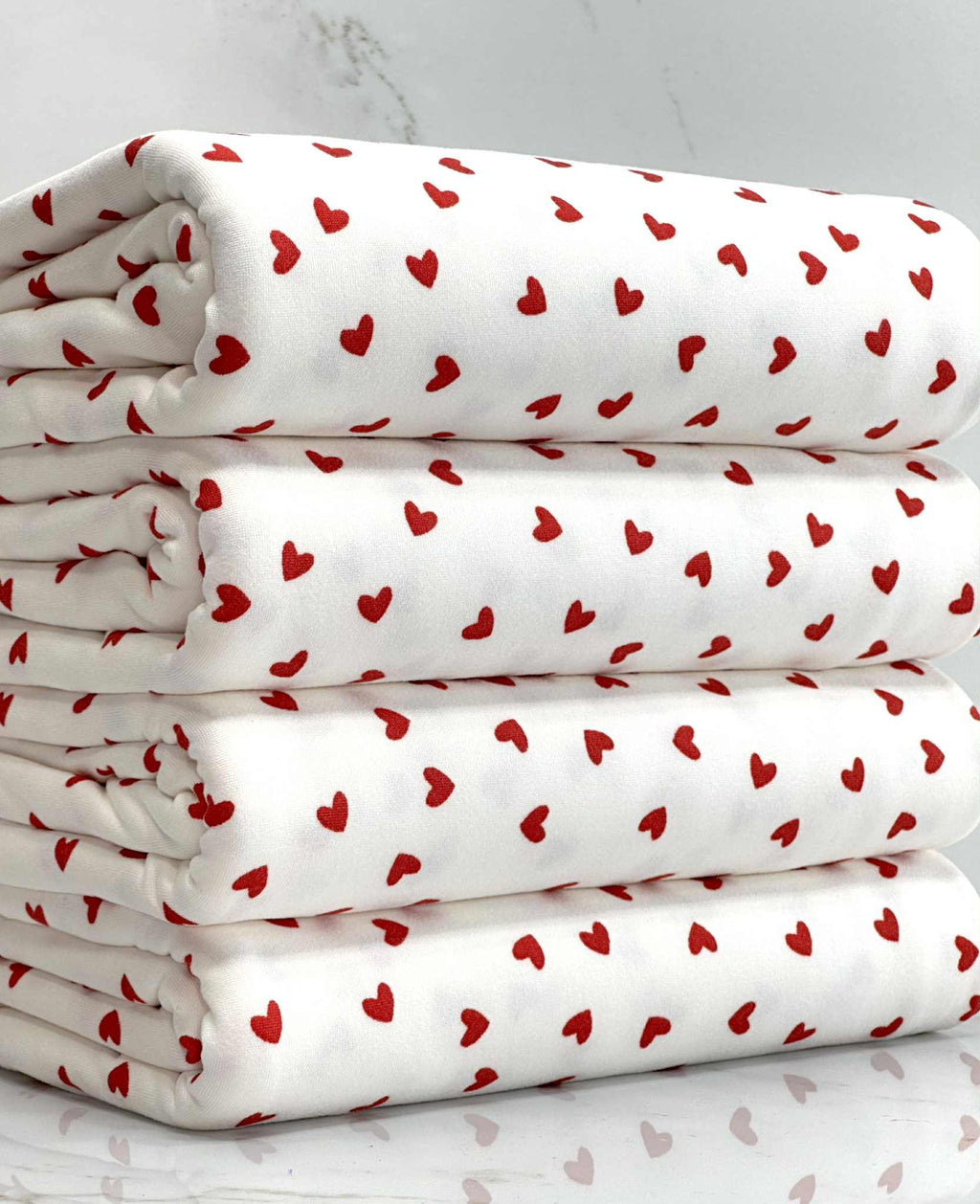 (DBP) RED TINY HEARTS ON OFF WHITE