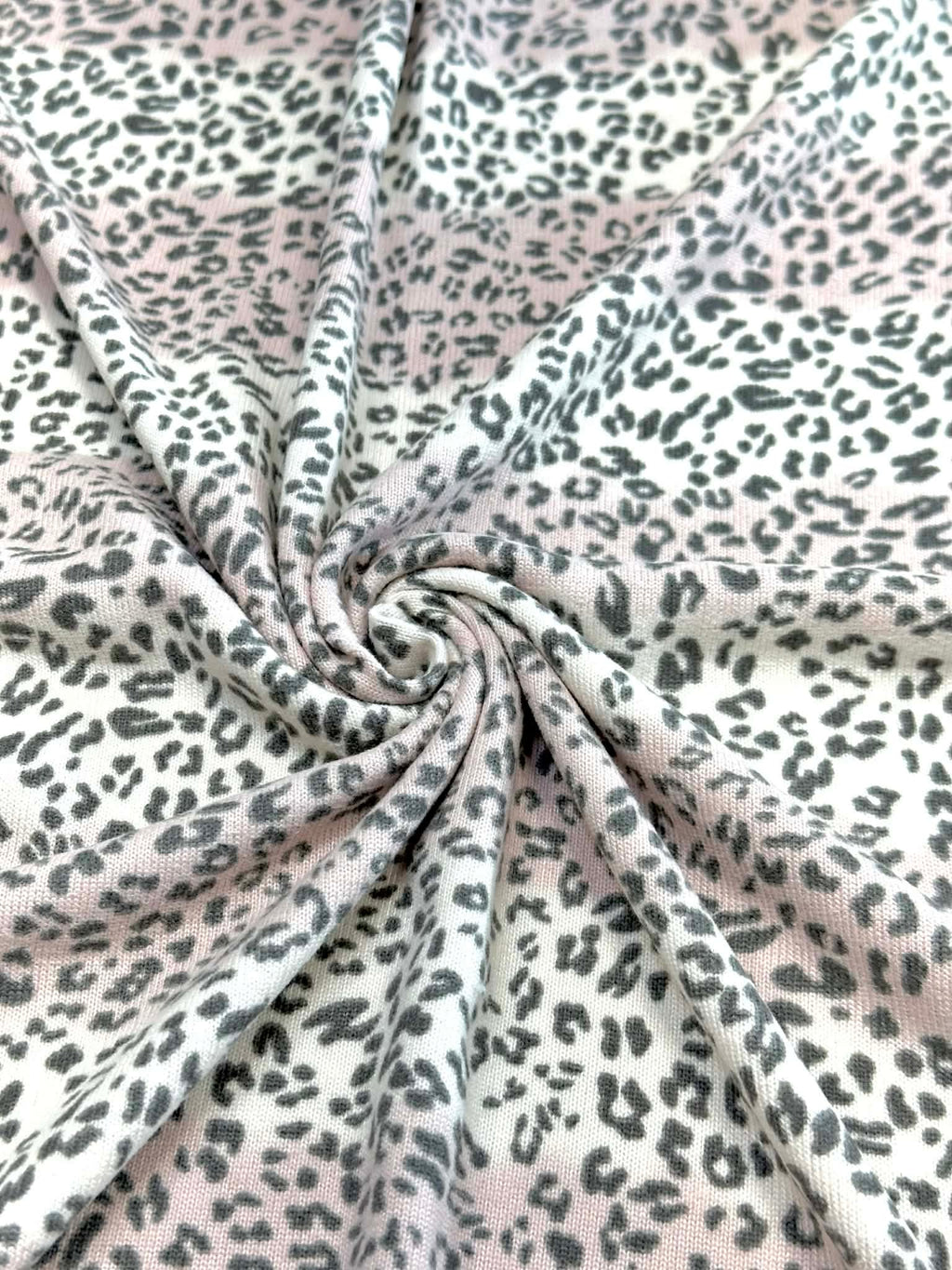 (SWEATER KINT/OAKLEY) TINY CHARCOAL CHEETAH ON 2-TONE BLUSH(5)