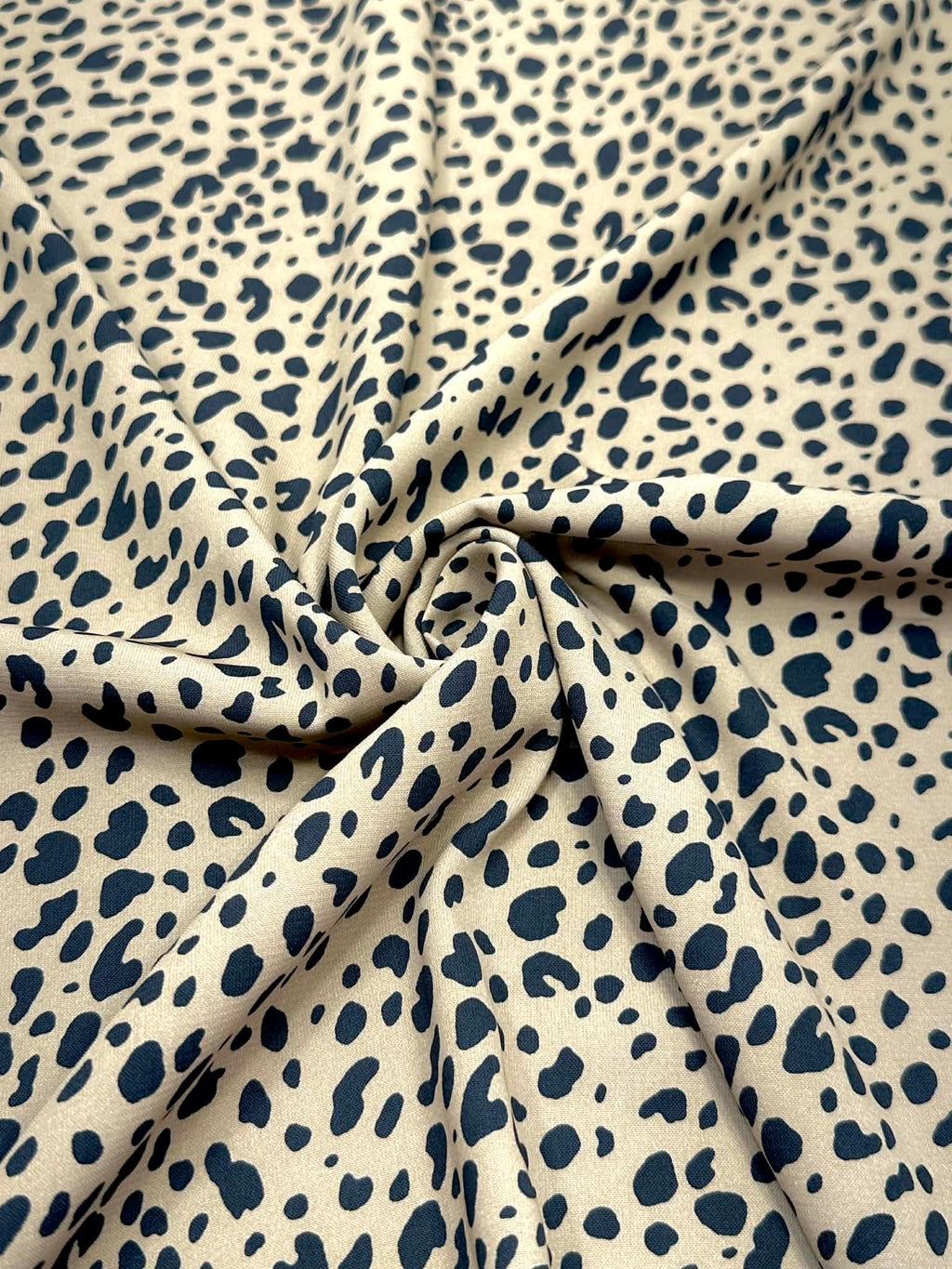 (WOVEN) BLACK LEOPARD ON DARK MOCHA