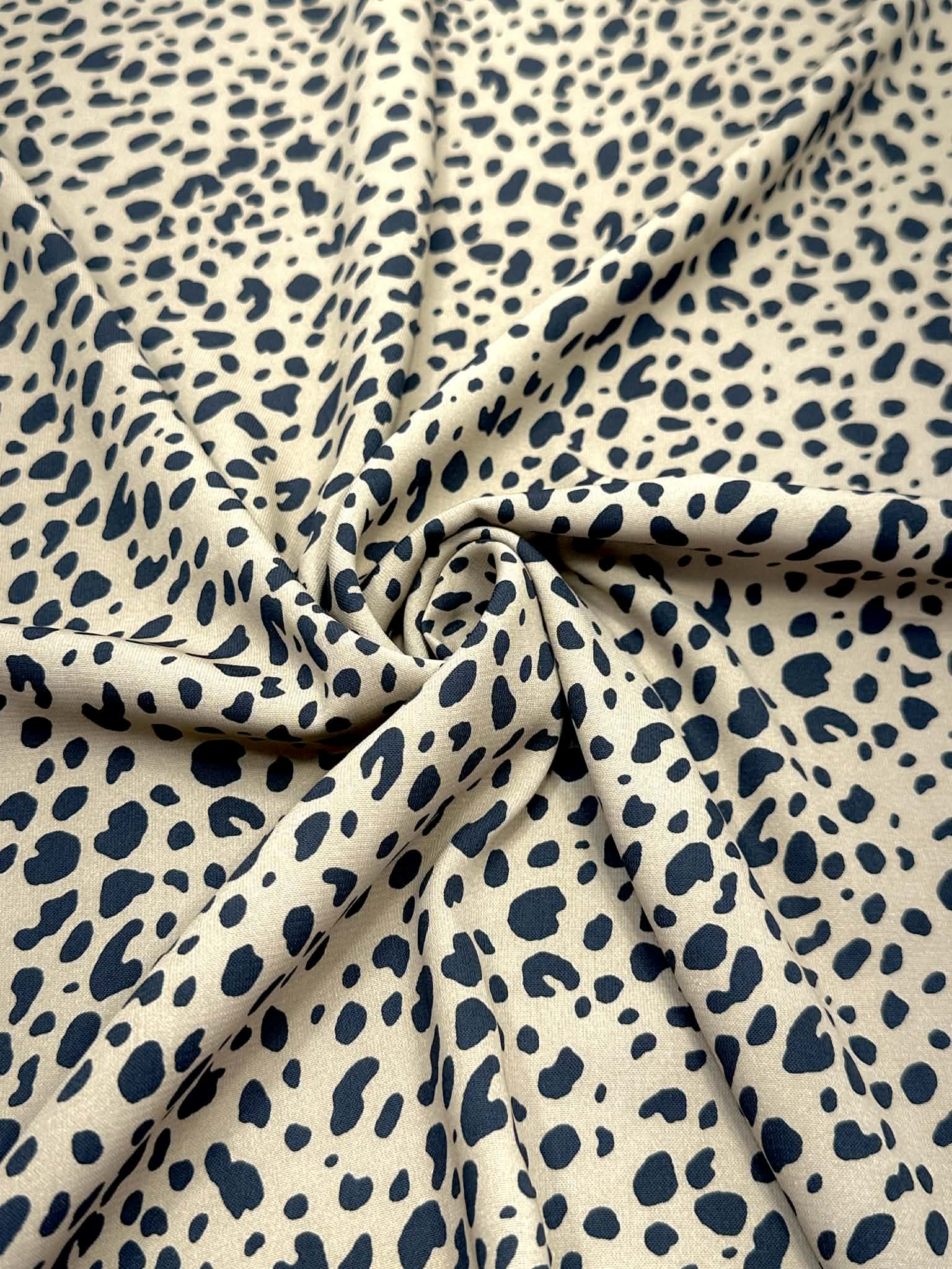 (WOVEN) BLACK LEOPARD ON DARK MOCHA