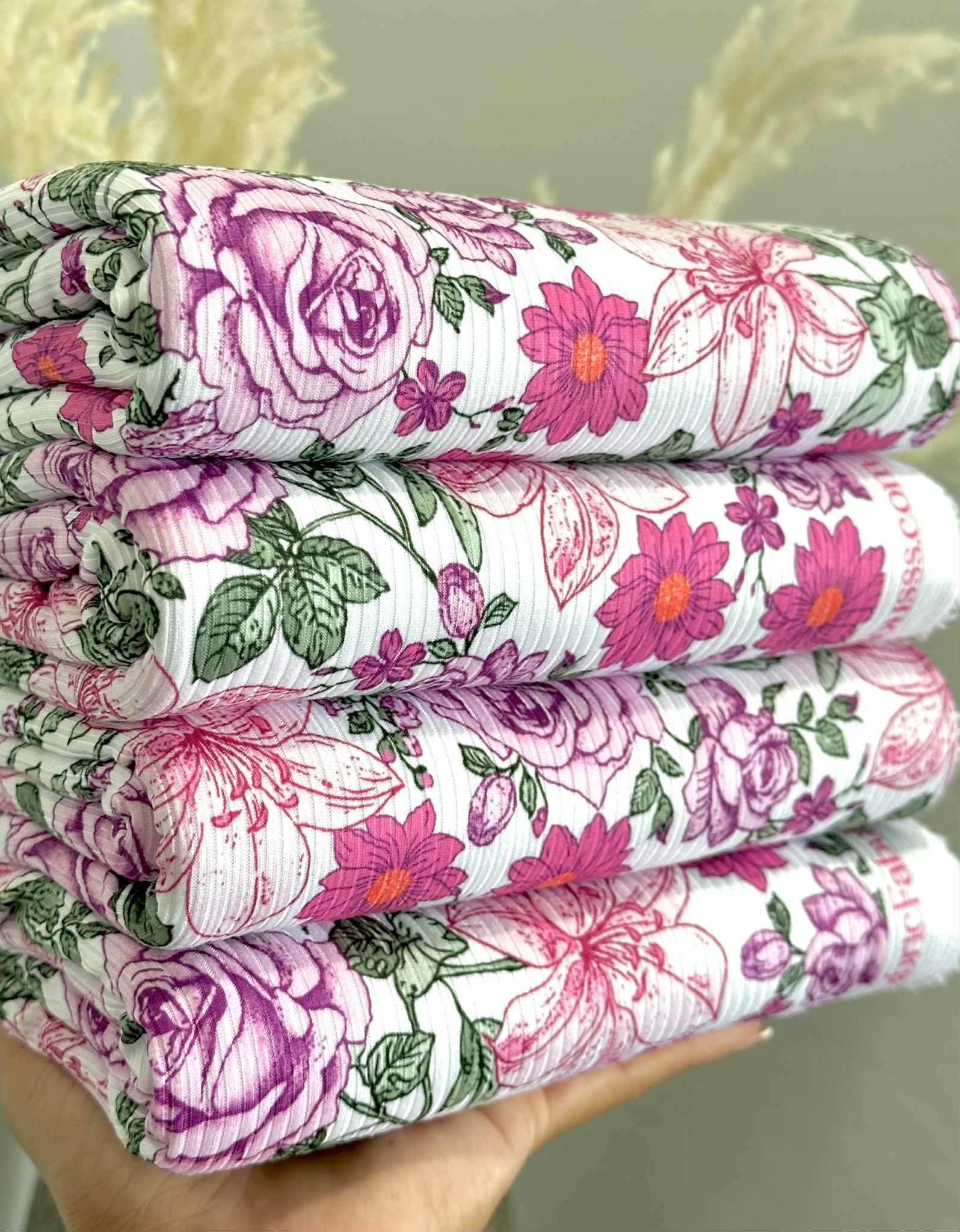 (4X2 RIB) MAGENTA AND PINK HATTIE FLOWERS ON OFF WHITE