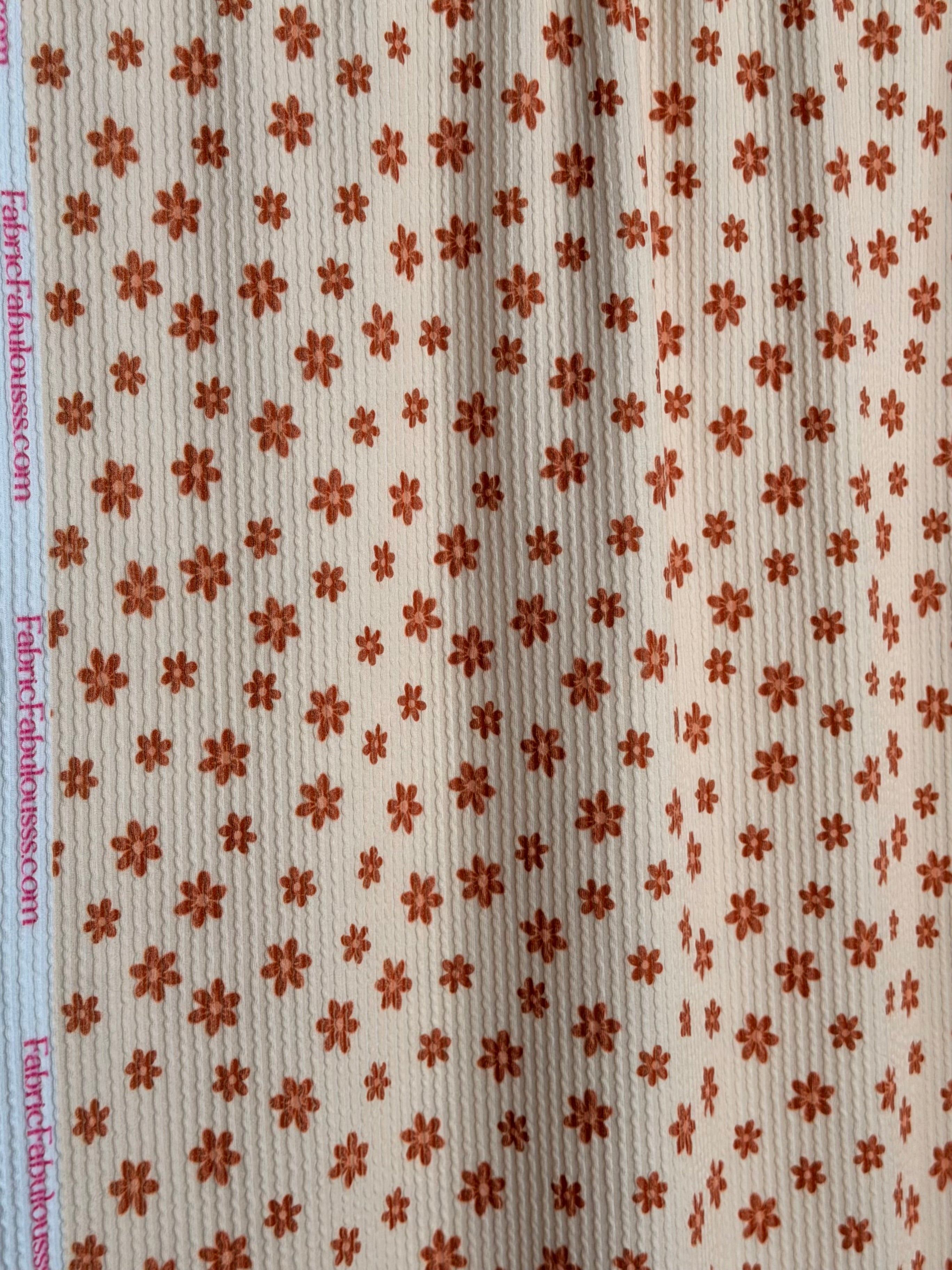 (URBAN RIB) TINY BURNT ORANGE FLOWERS ON CREAM