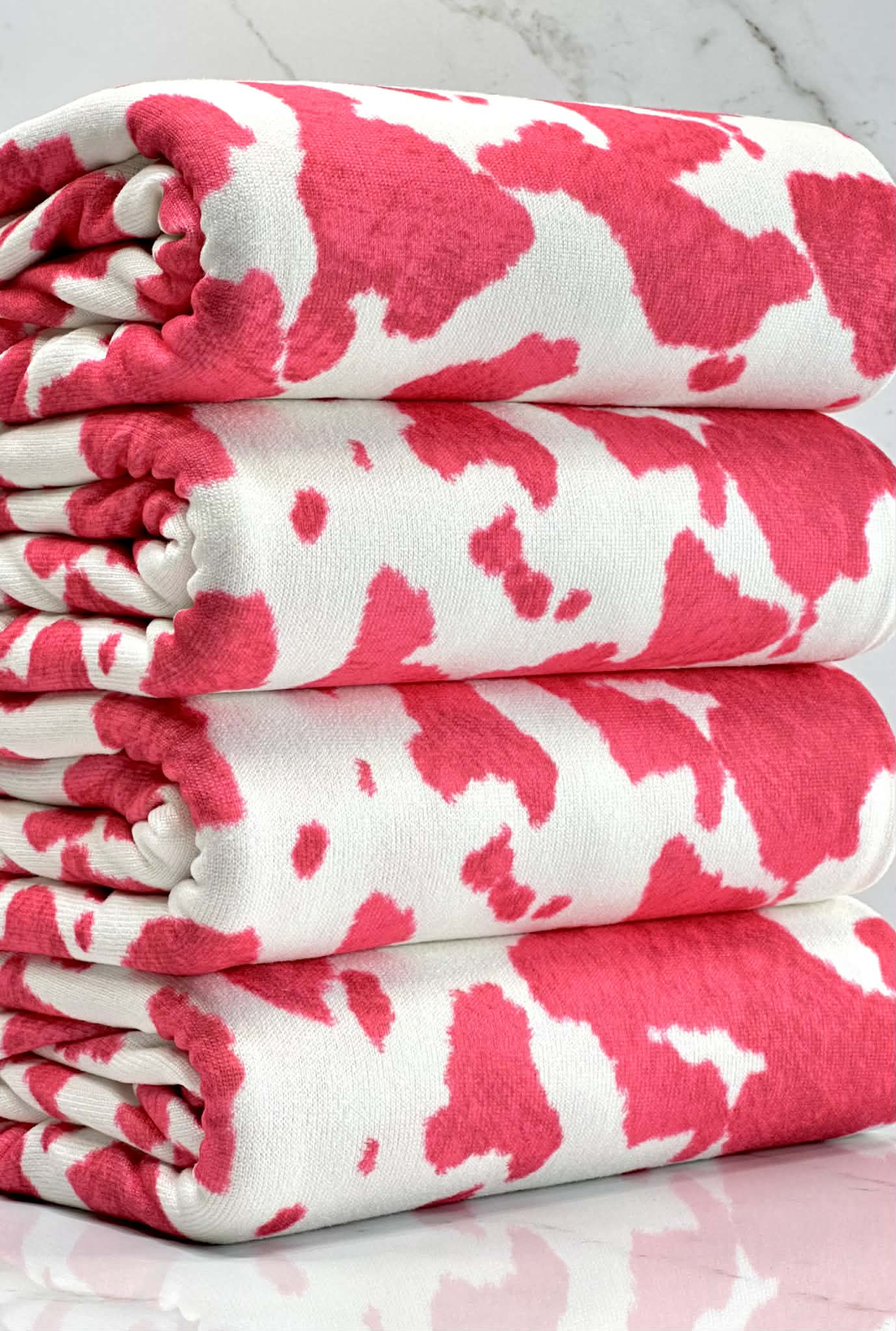 (OAKLEY) HOT PINK COW FUR PRINT ON OFF WHITE