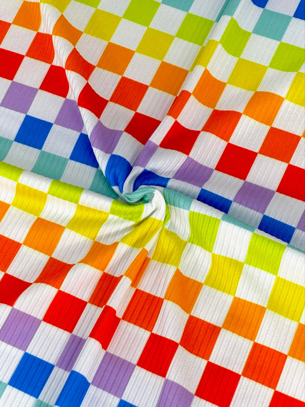 (YUMMY RIB) RAINBOW AND OFF WHITE CHECKERED