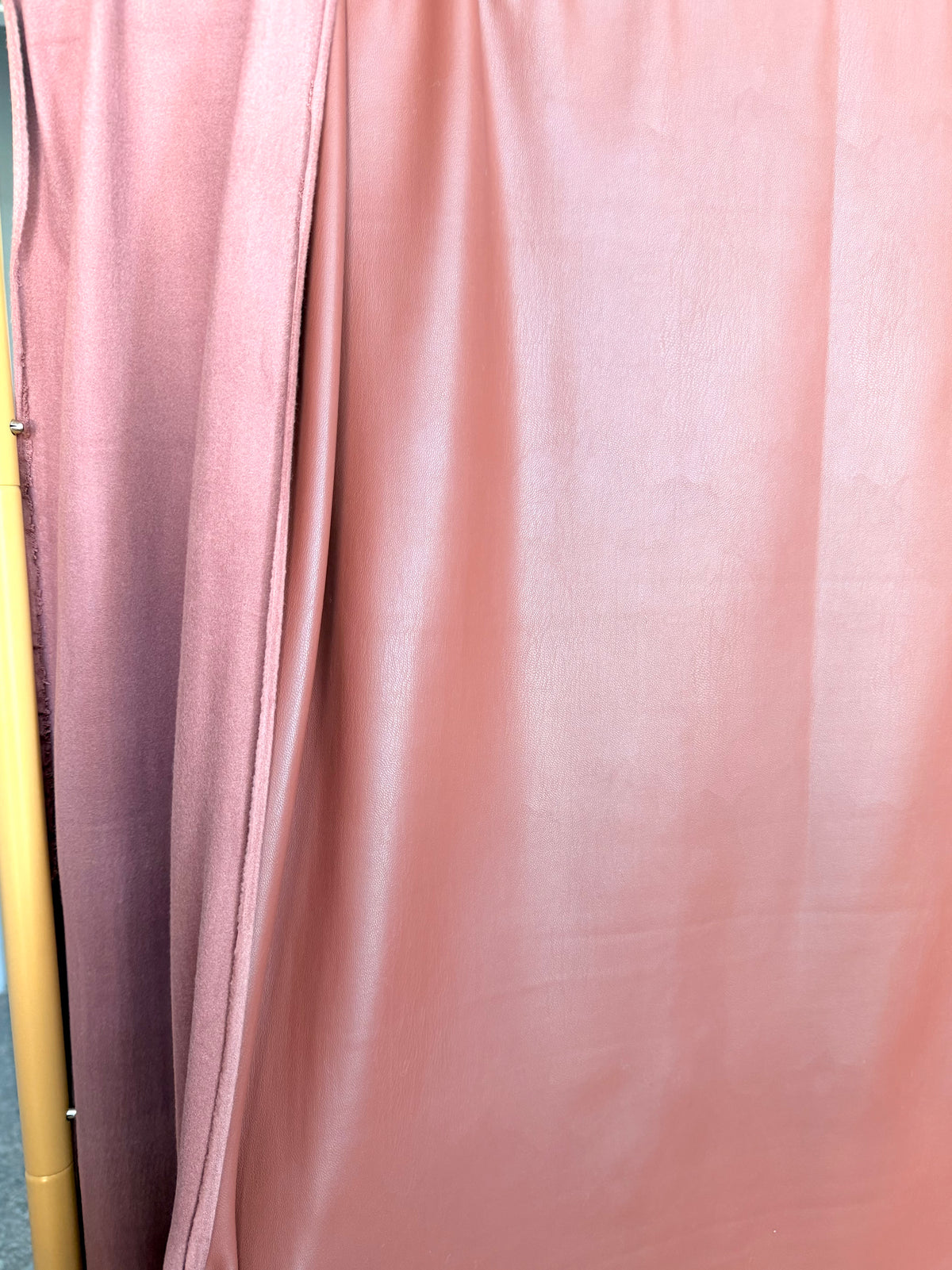 (PLEATHER FLEECE) BROWN