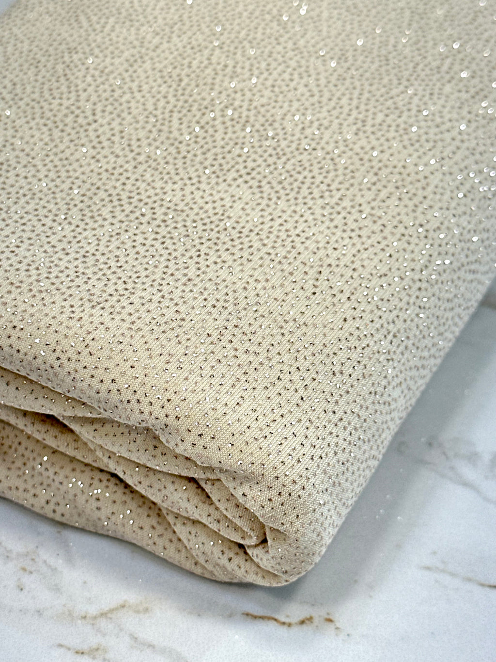 (ITY) GOLD SHIMMER ON OAT