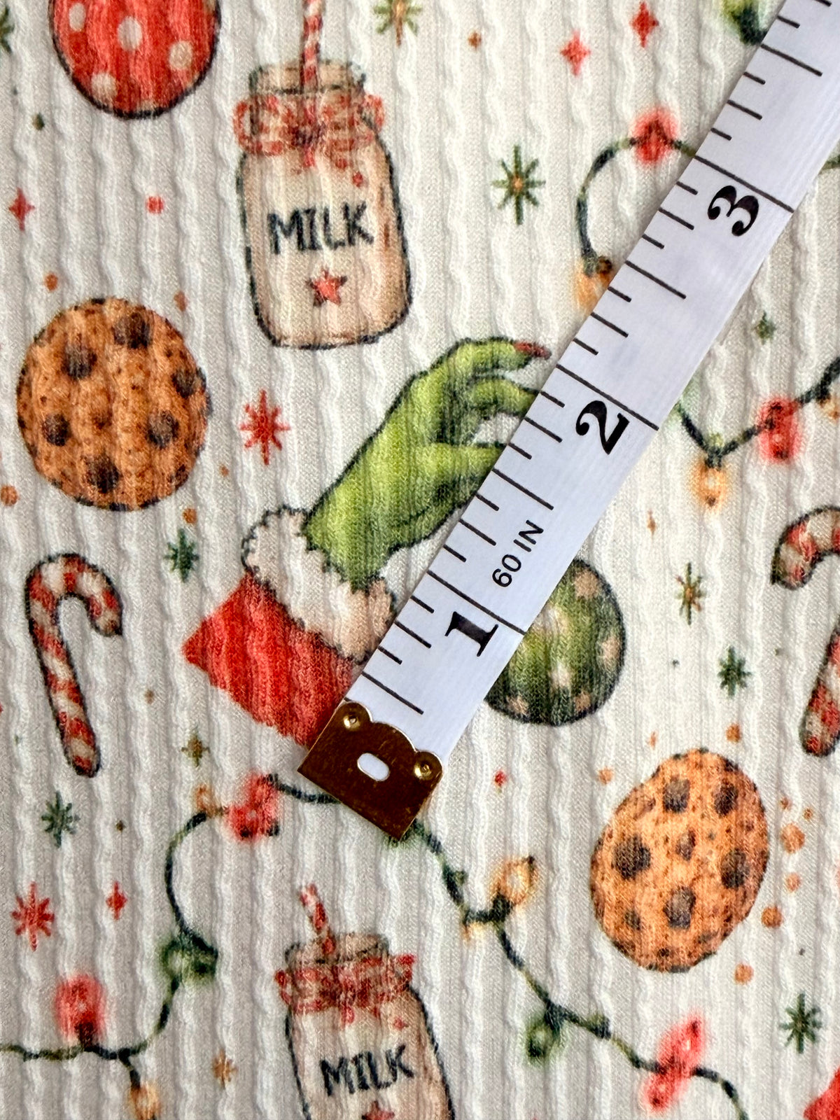 (URBAN RIB) SMALL GRINCHY AND COOKIES FOR SANTA