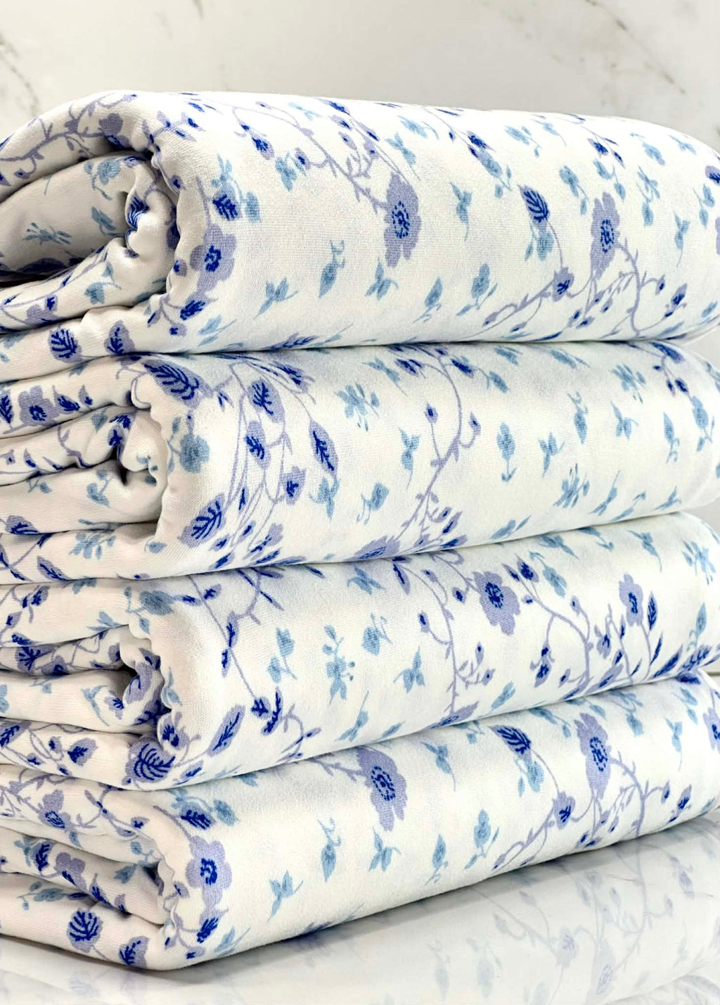 (DBP) BLUE FLORAL ON OFF WHITE(1)
