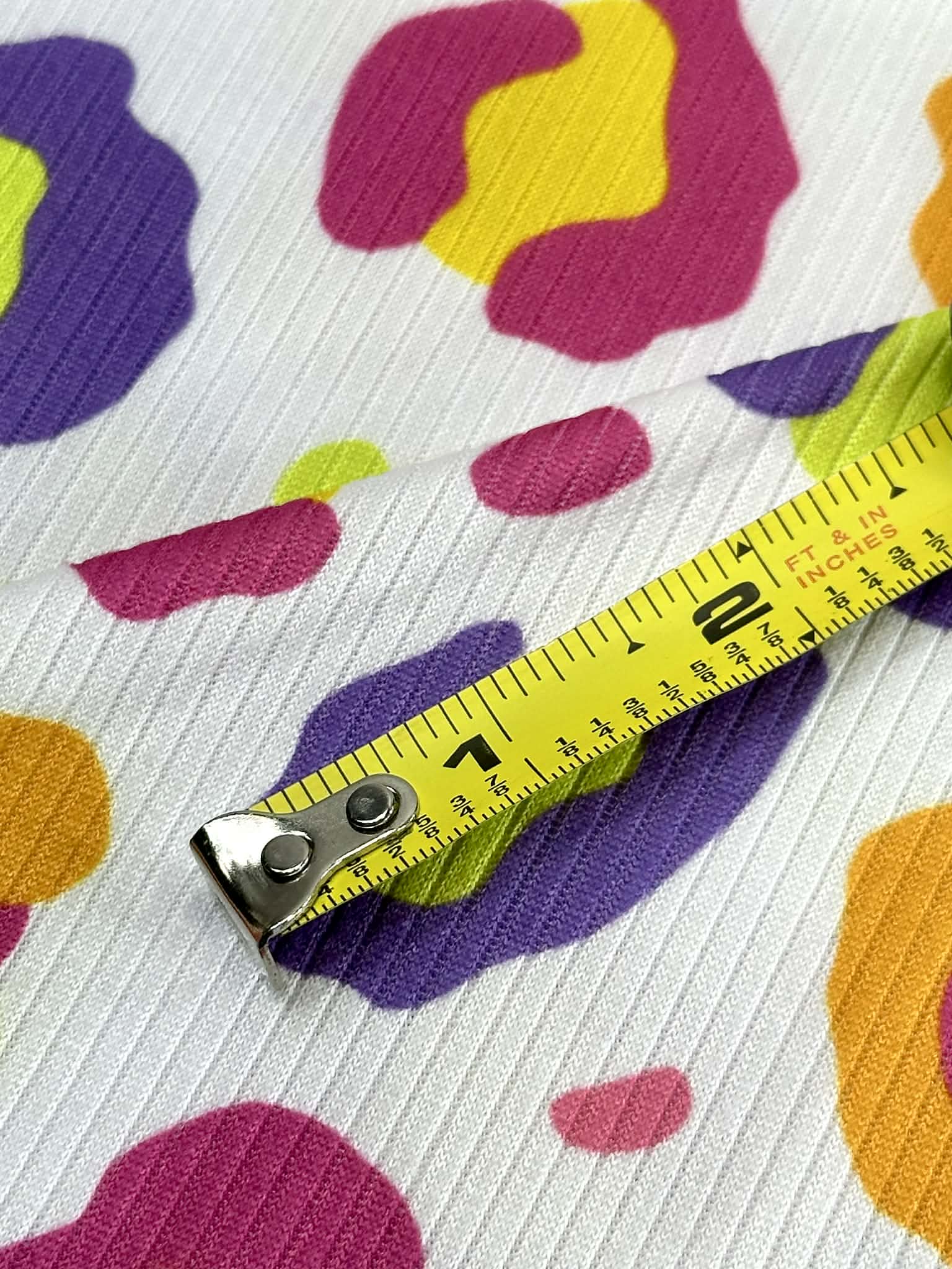 (4X2 YUMMY RIB) MULTI COLORFUL CHEETAH PRINT ON OFF WHITE