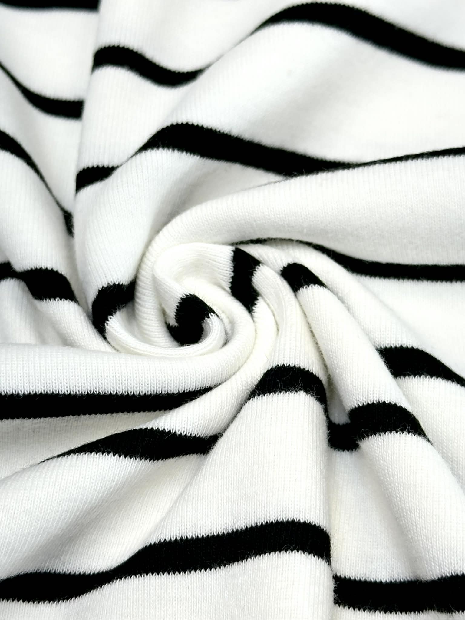 (BABY RIB) BLACK STRIPES ON OFF WHITE