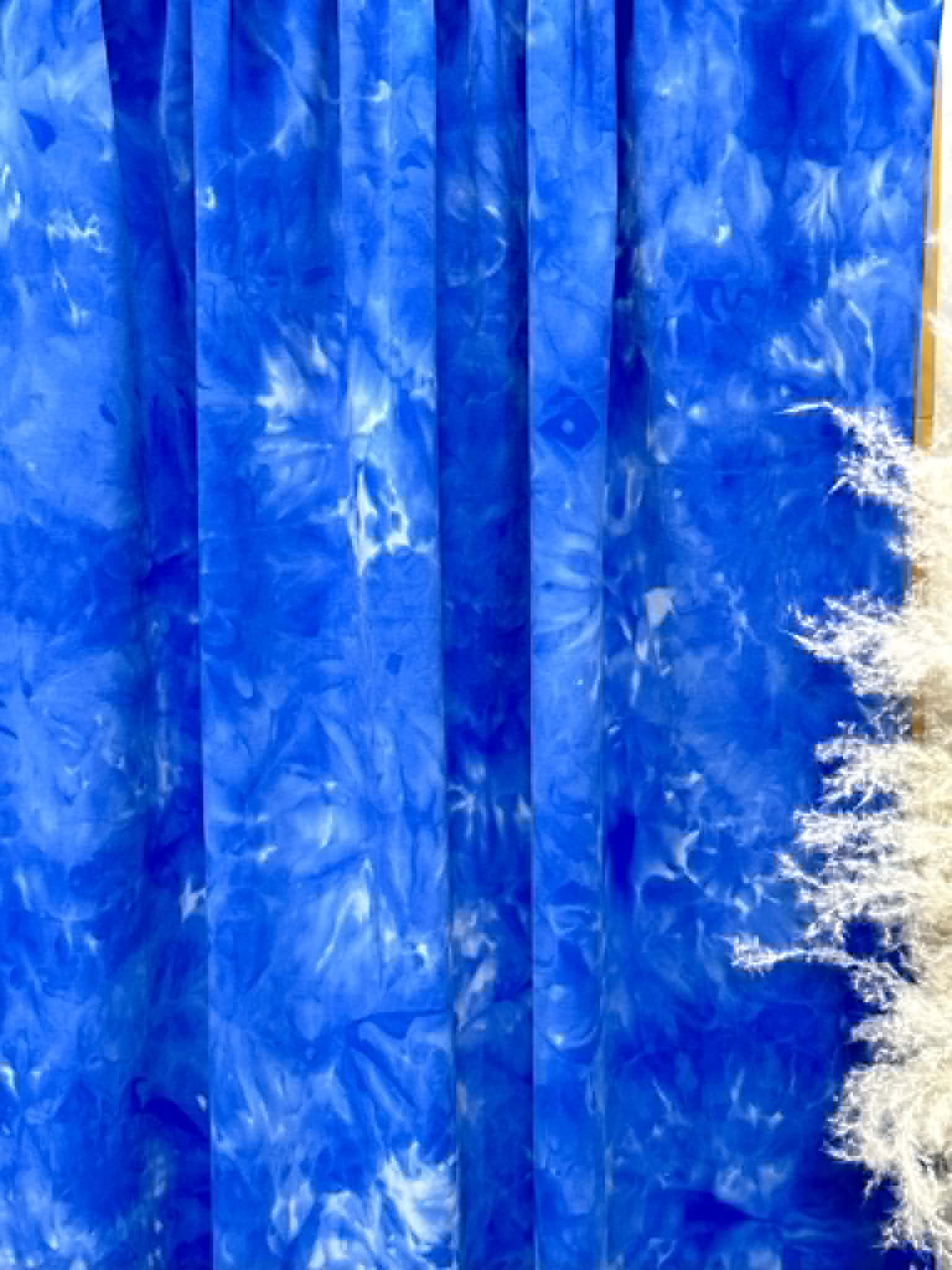 (YOGA) BLUE AND OFF WHITE TIE DYE