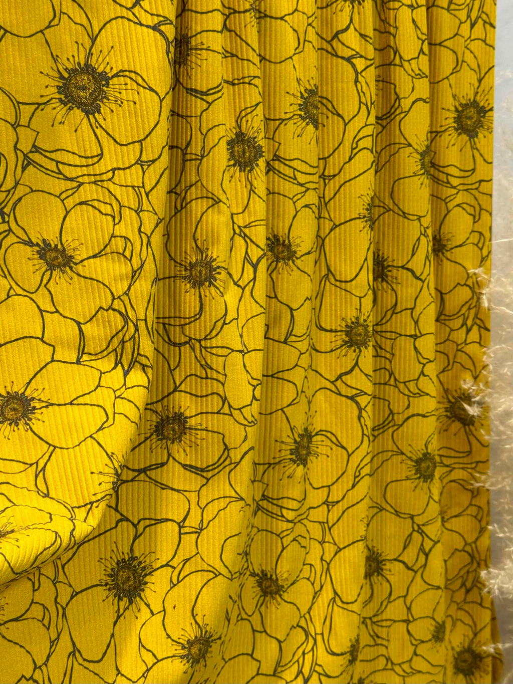 (SWIM RIB) FLORAL PATTERN ON VINTAGE YELLOW