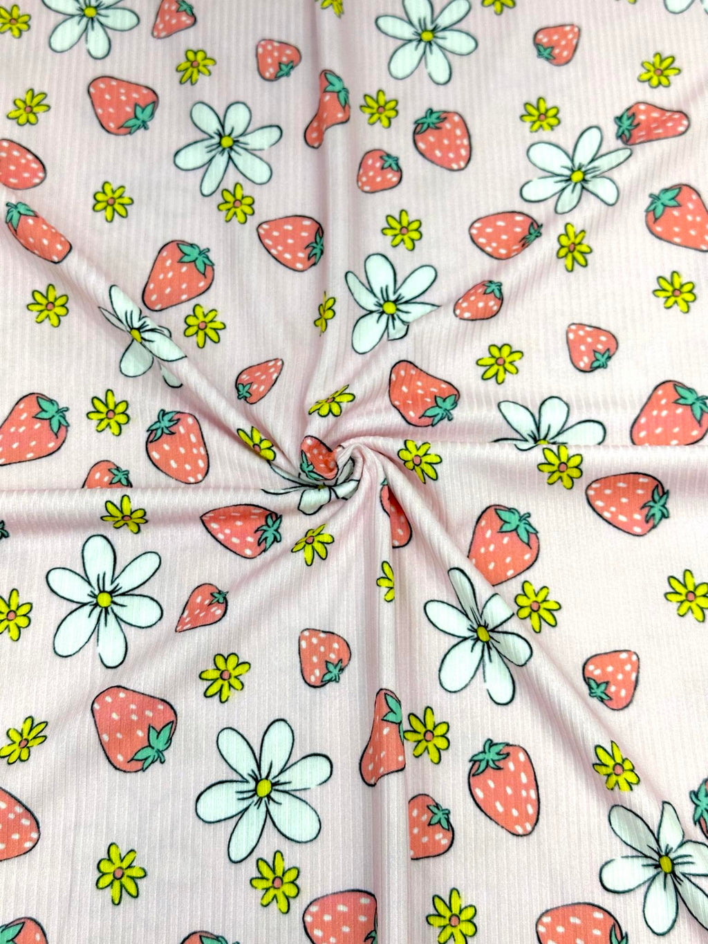 (YUMMY RIB) STRAWBERRIES AND FLOWERS ON PINK