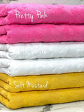 (TOWEL) PRETTY PINK DAISY FLOWER (3)