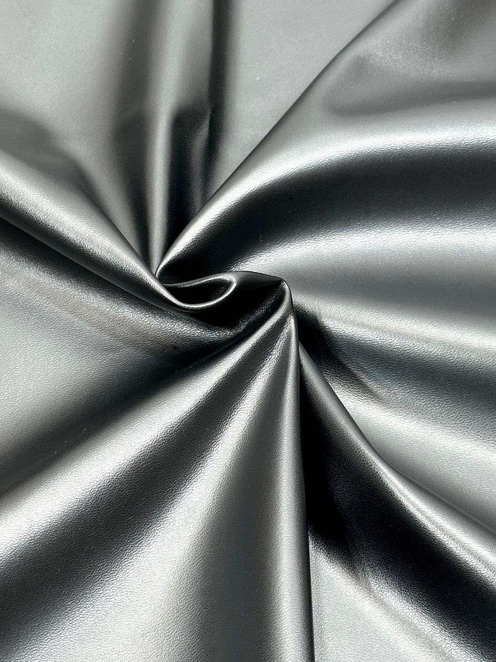 (PLEATHER) BLACK