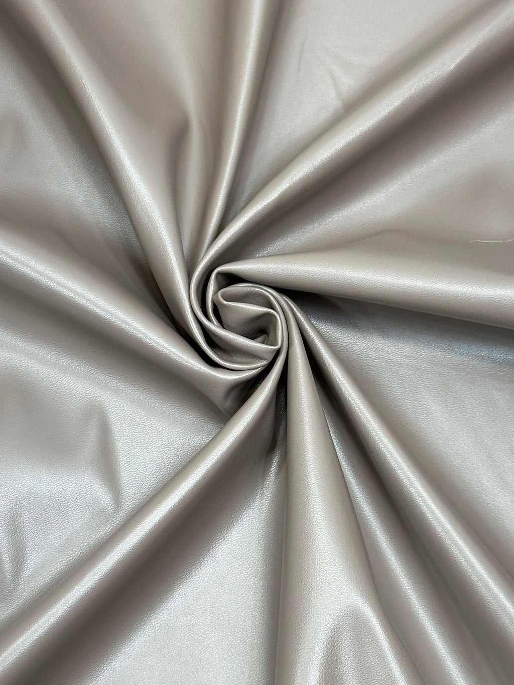 (PLEATHER) MOCHA