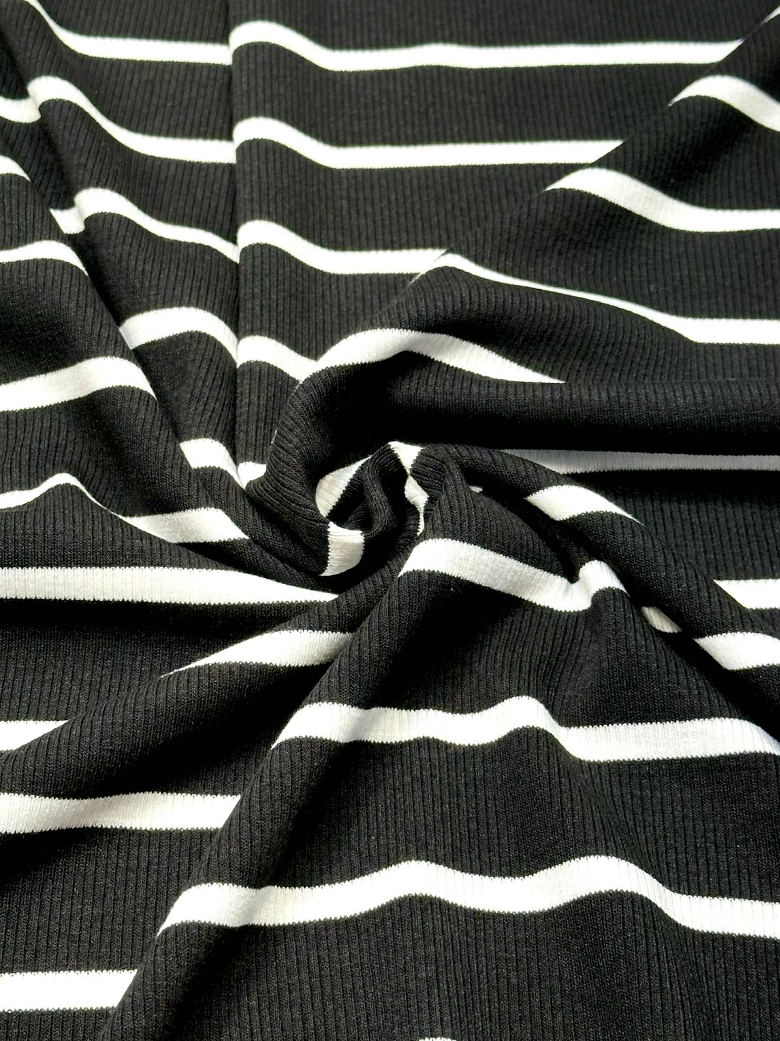 (2X1 RIB) OFF WHITE STRIPES ON BLACK