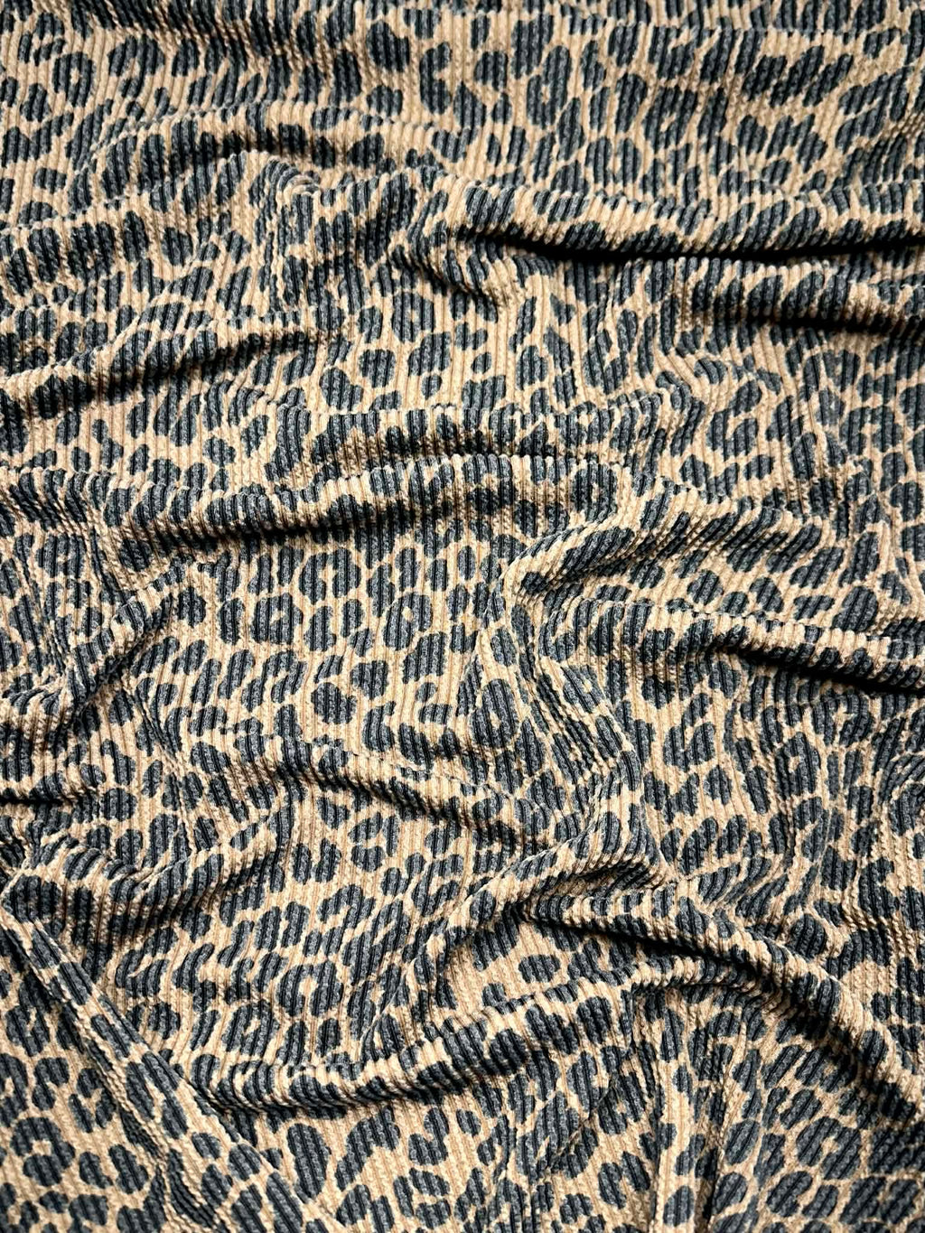 (URBAN RIB) VINTAGE BLACK LEOPARD ON BROWN