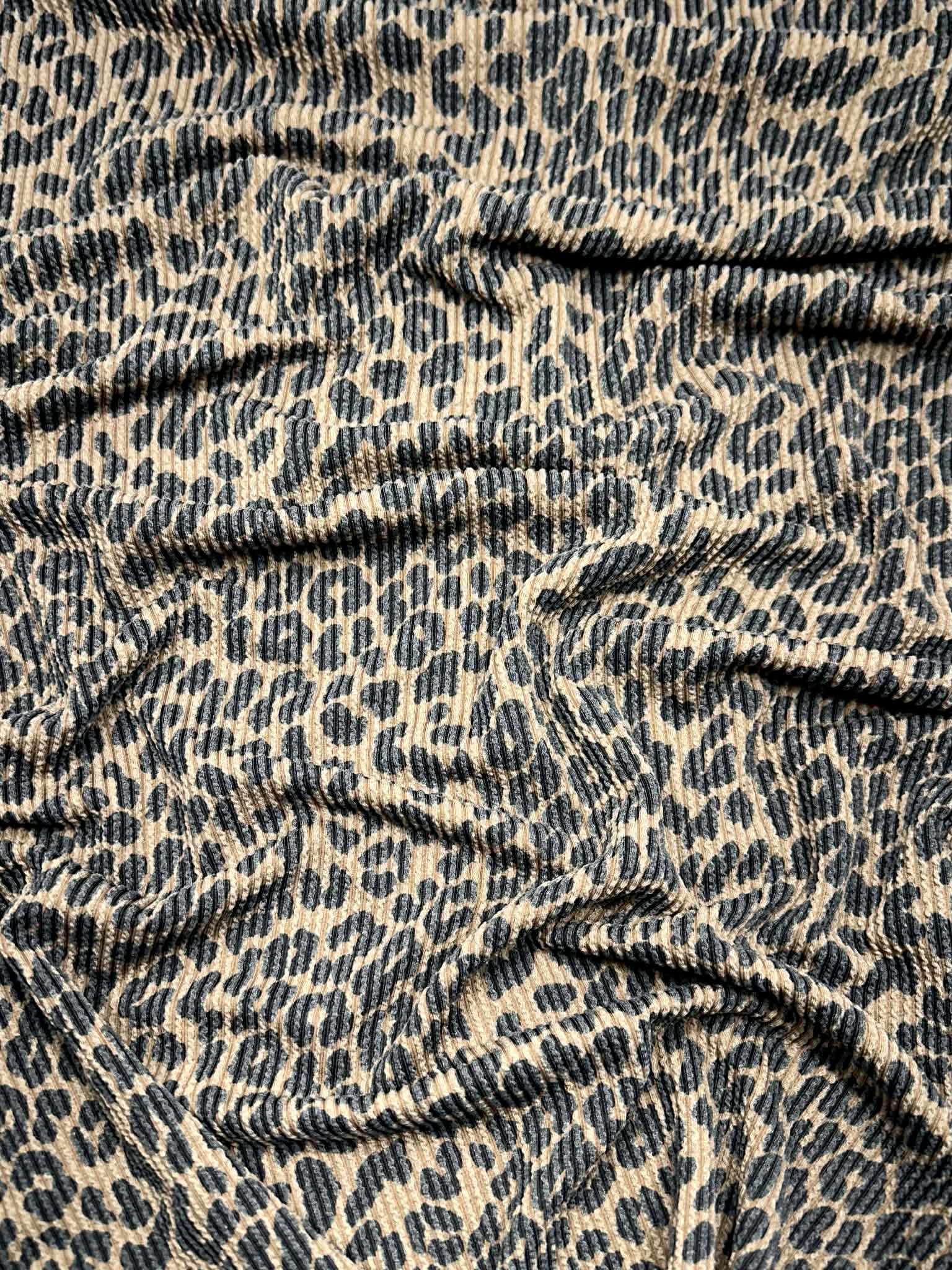 (URBAN RIB) VINTAGE BLACK LEOPARD ON BROWN