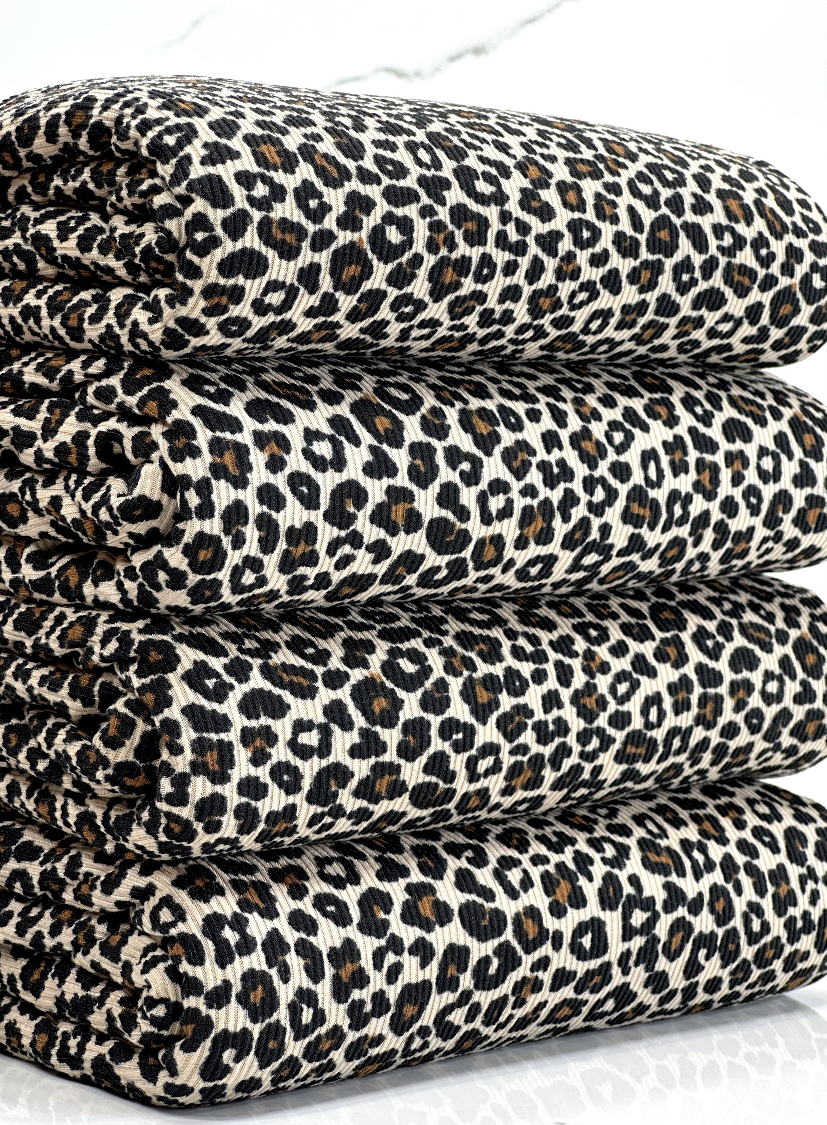 (2X1 YUMMY RIB) TINY CARAMEL CHEETAH ON TAUPE