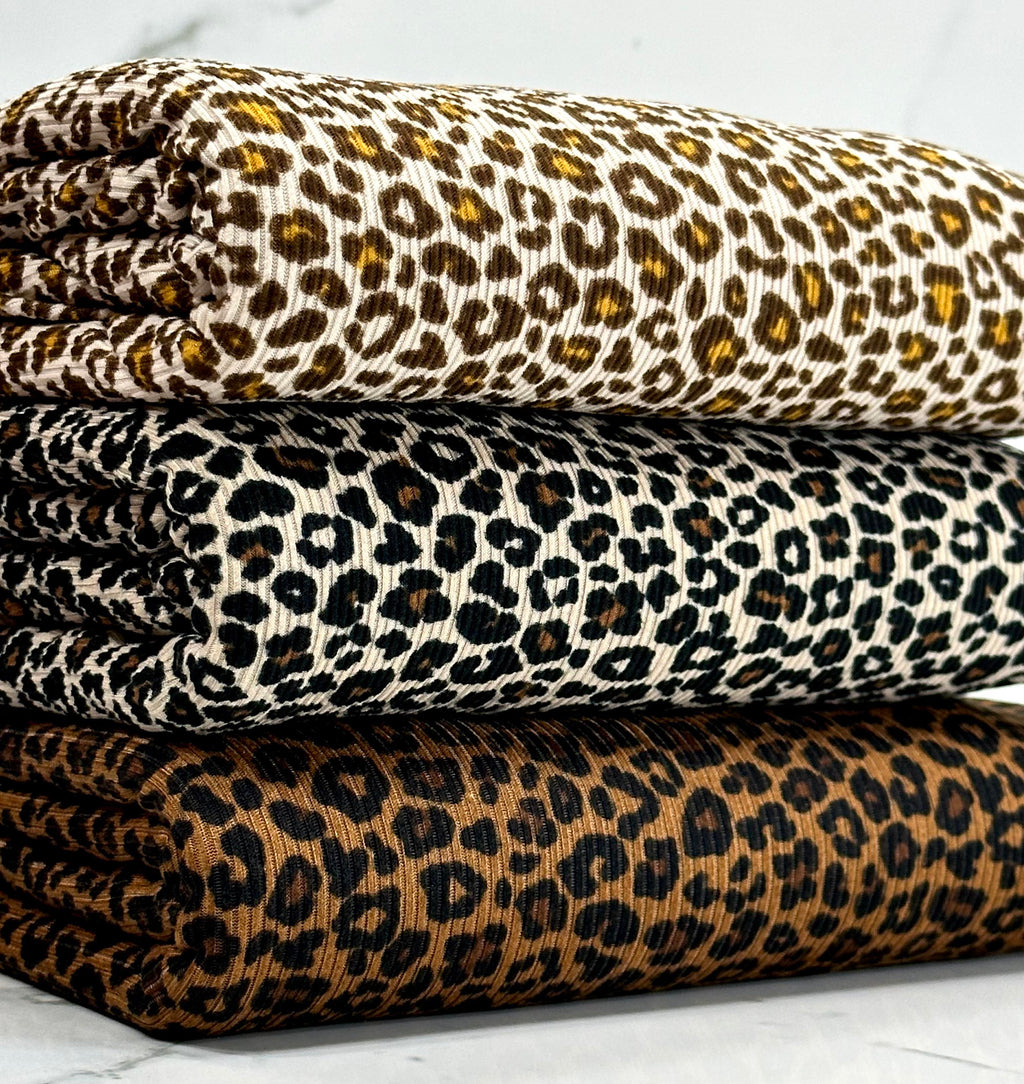 (2X1 YUMMY RIB) TINY CARAMEL CHEETAH ON TAUPE