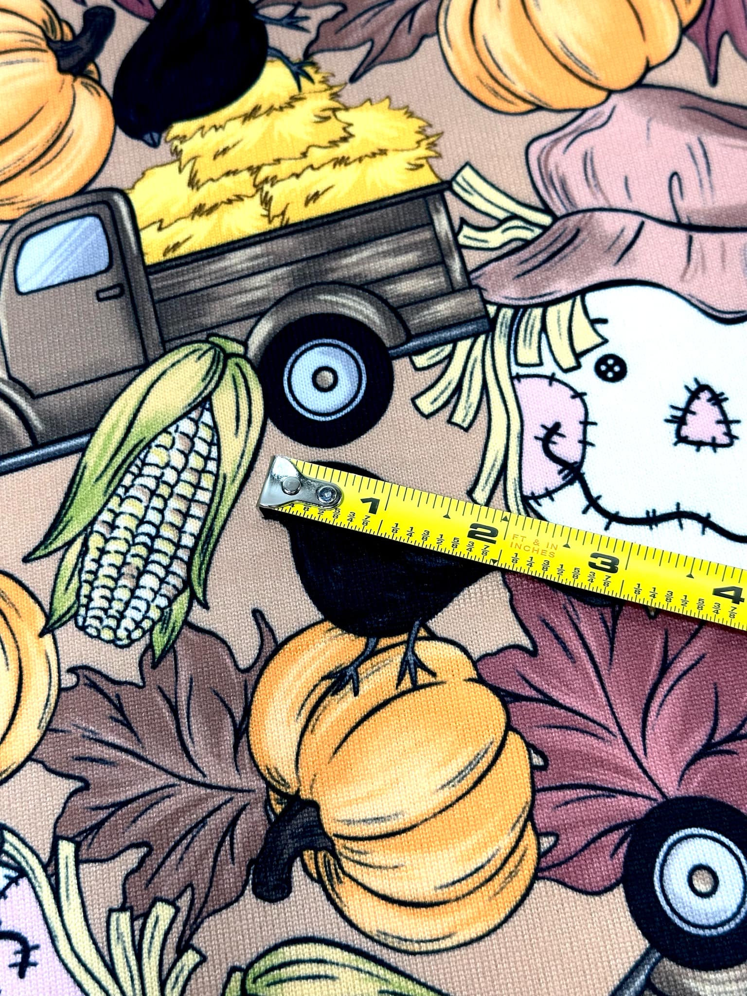 (SWEATER KNIT/OAKLEY) BIG HAY TRUCKS, SCARECROWS & BLACK CROWS ON COFFEE (3)