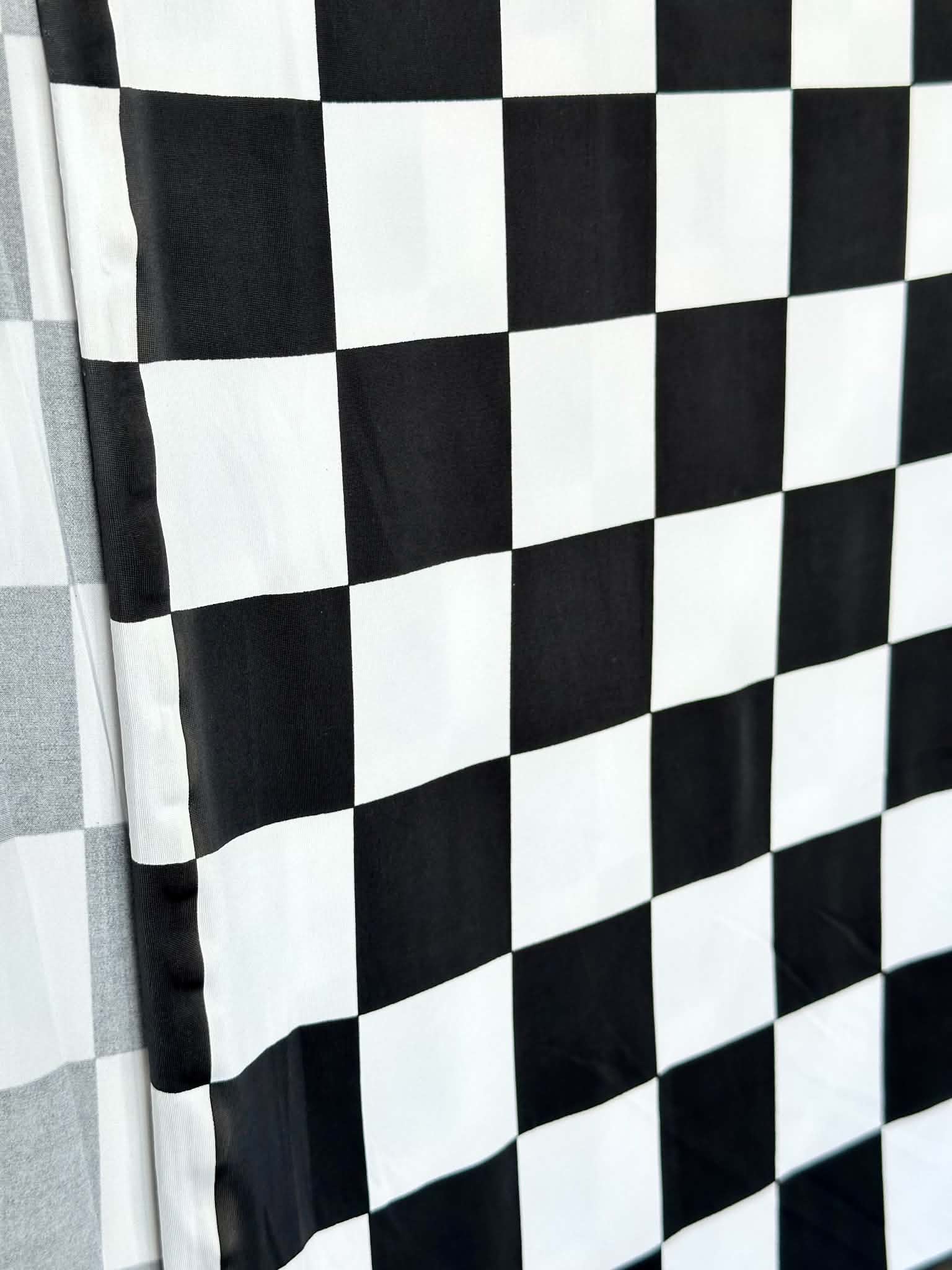 (ITY) MEDIUM AND OFF WHITE CHECKERED