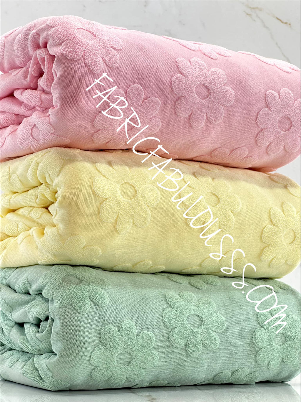(TOWEL) SAGE DAISY FLOWERS