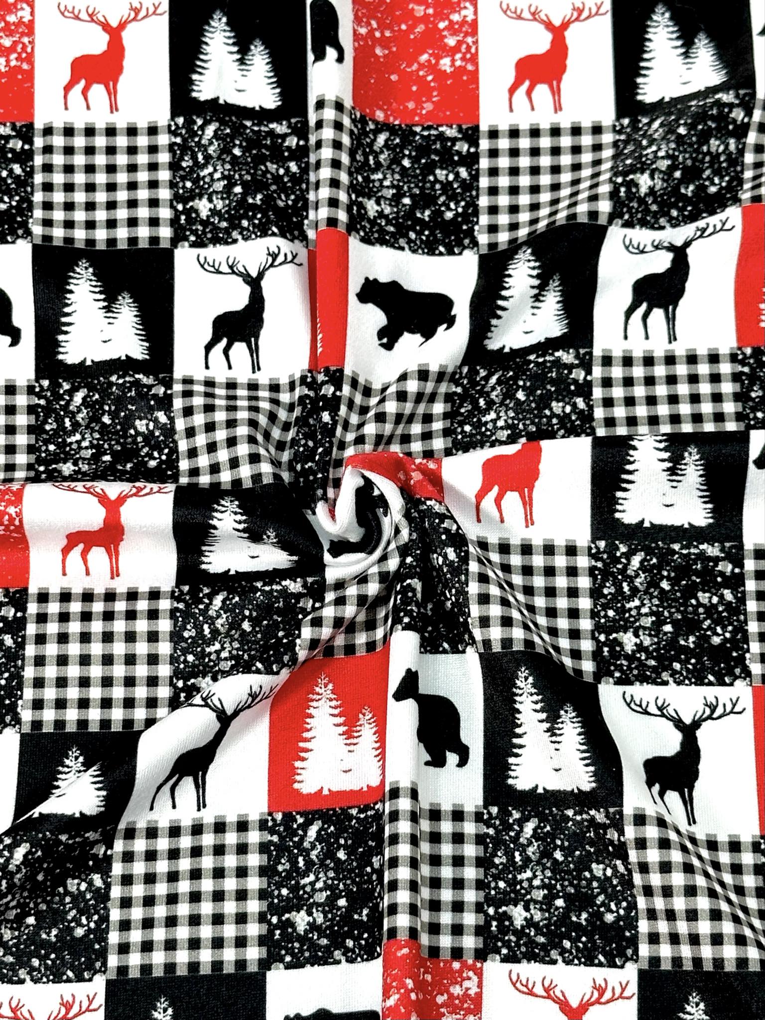 (DBP) BLACK BEAR, REINDEERS AND CHECKERED ON OFF WHITE