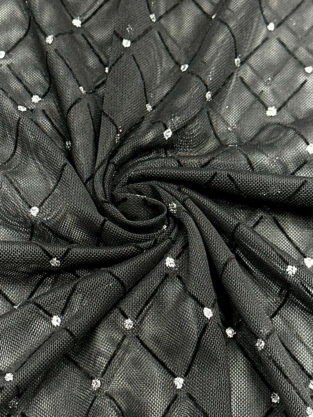 (MESH) SILVER GLITTER AND DIAMOND PATTERN ON BLACK