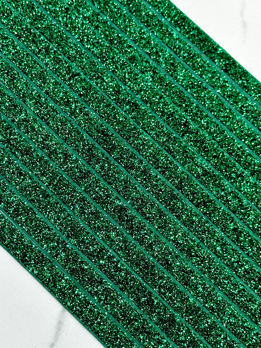 (TRIM) 3/8 ELASTIC EMERALD GREEN SHIMMER