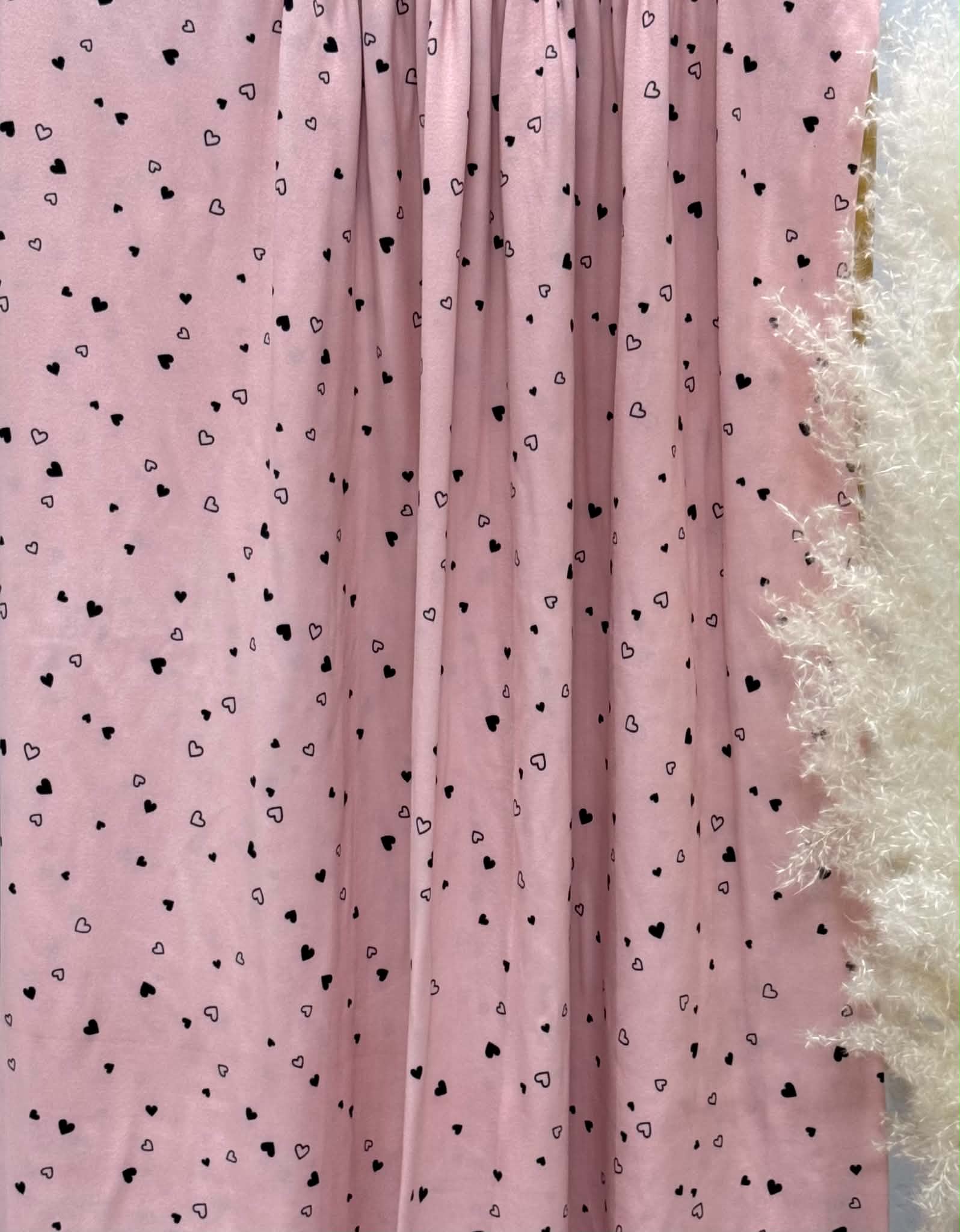 (DBP) TINY BLACK HEARTS ON PINK