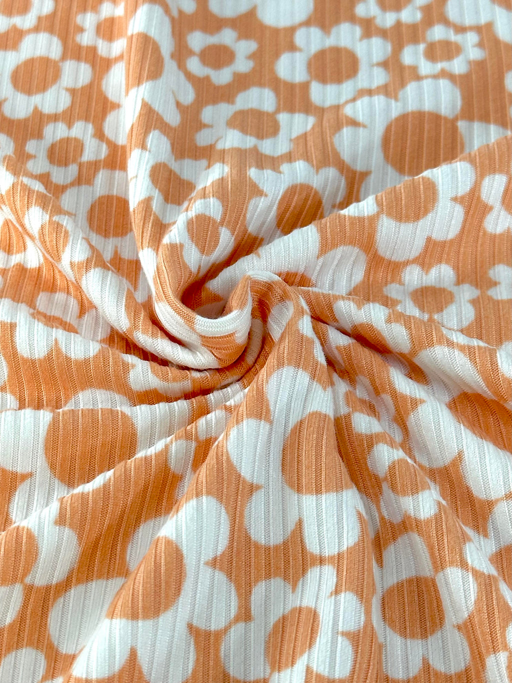 (4X2 YUMMY RIB) OFF WHITE RETRO FLOWERS ON PEACH