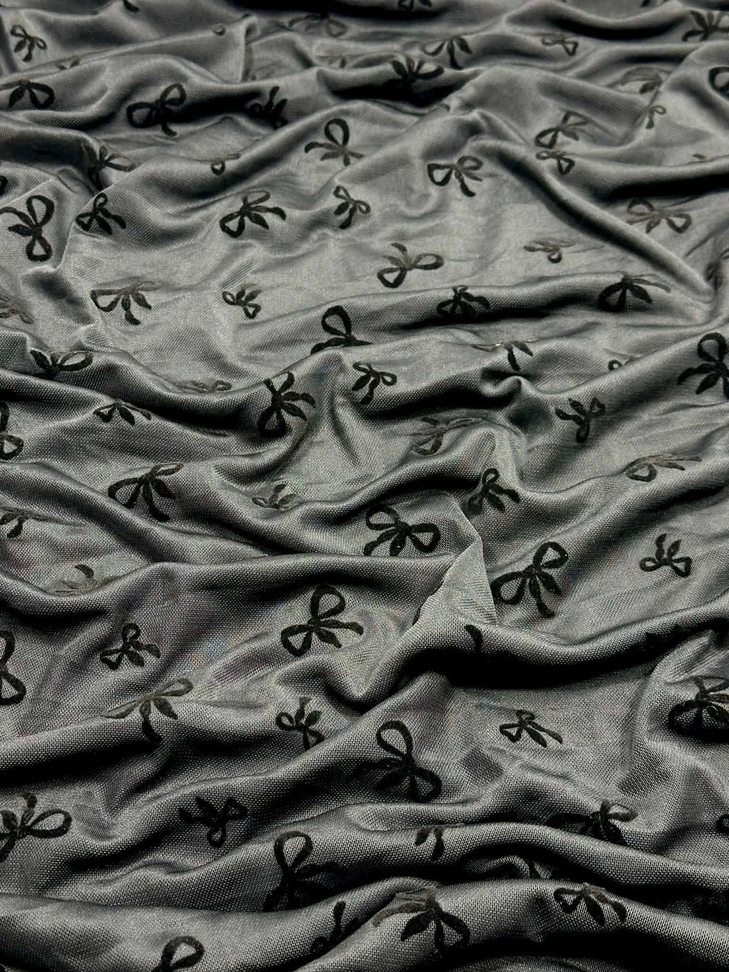 (MESH) BLACK 3D BOWS ON BLACK