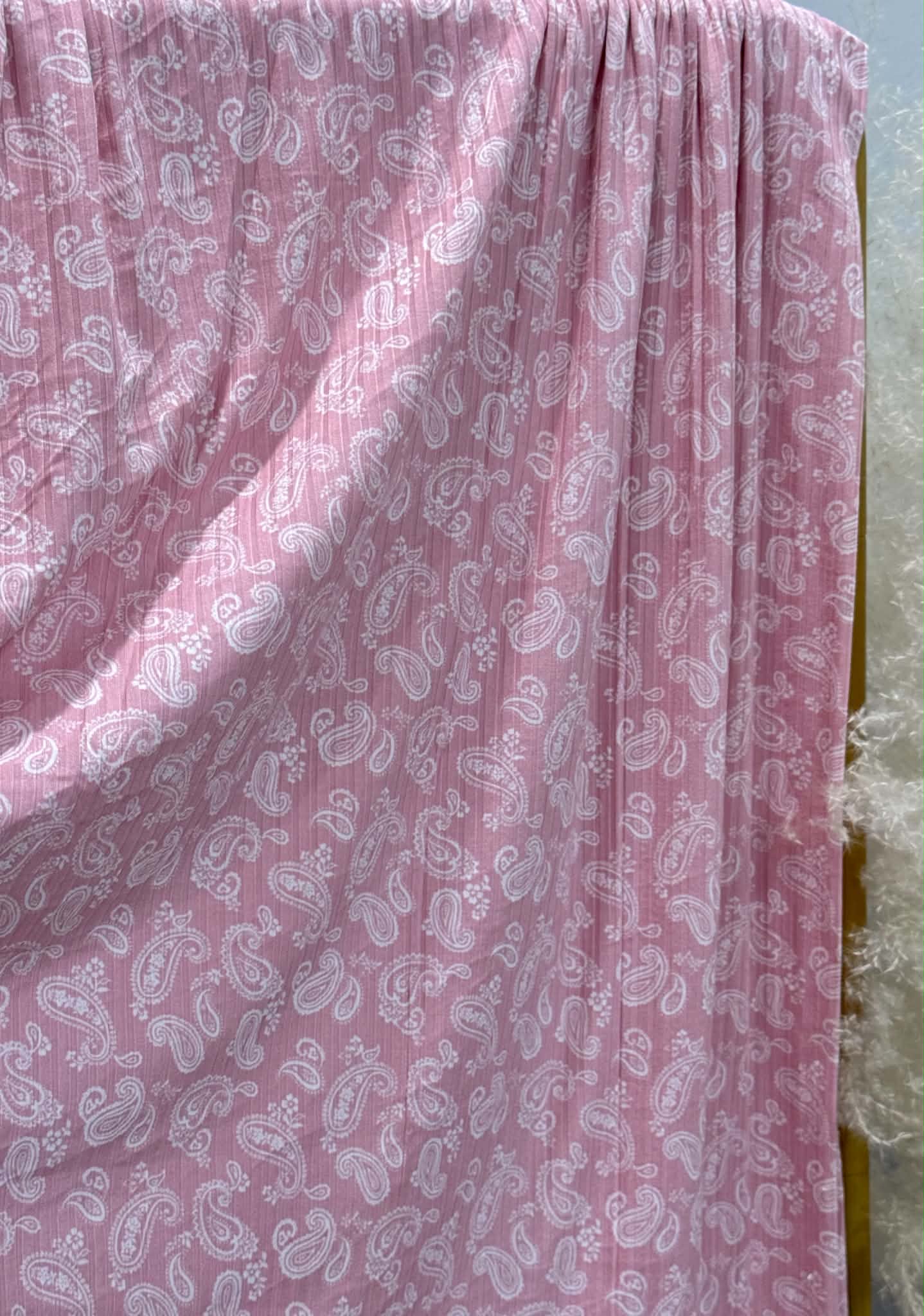 (WIDE RIB) PINK PAISLEY PRINT
