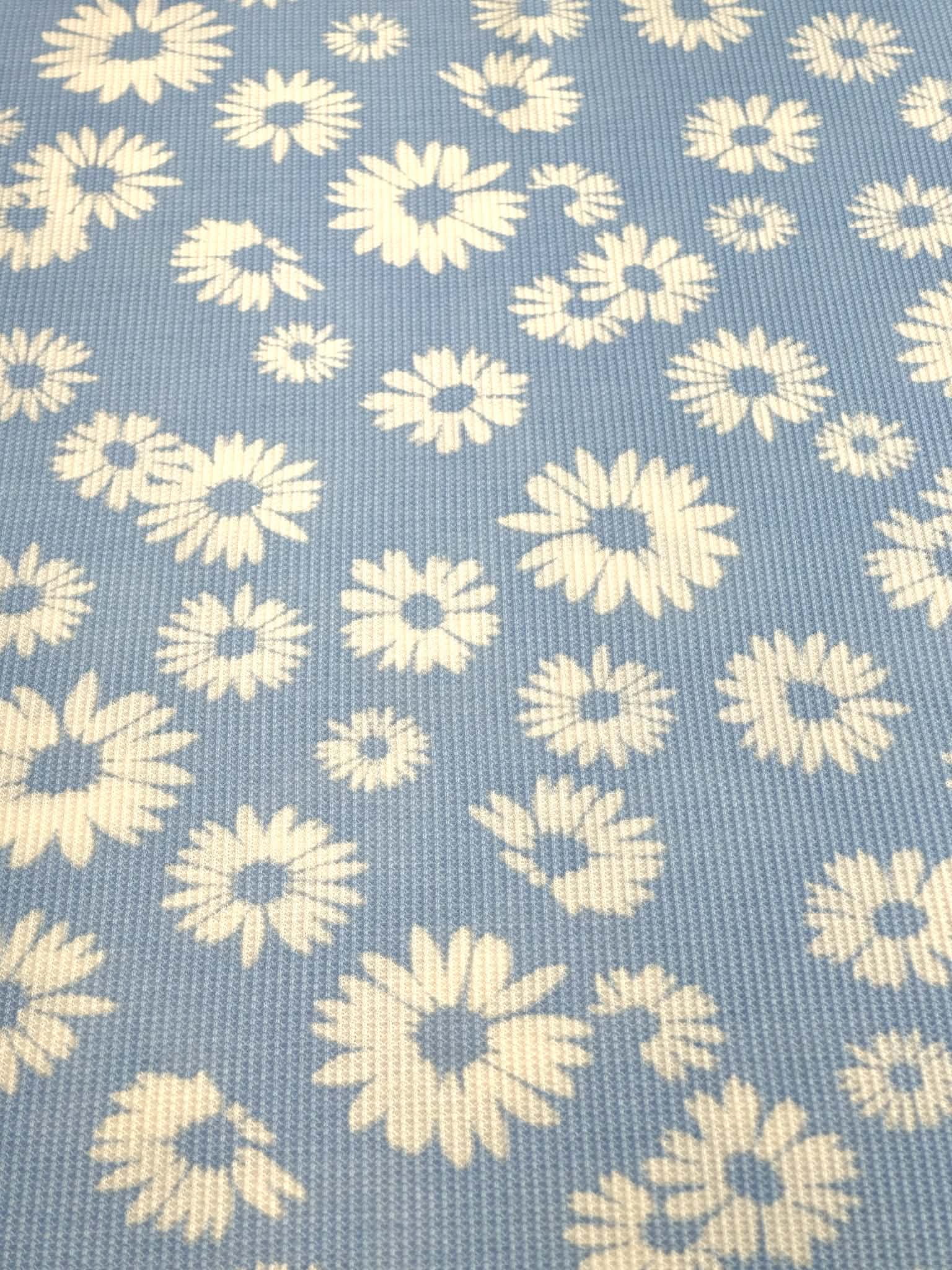 (THERMAL) OFF WHITE FLOWERS ON BLUE