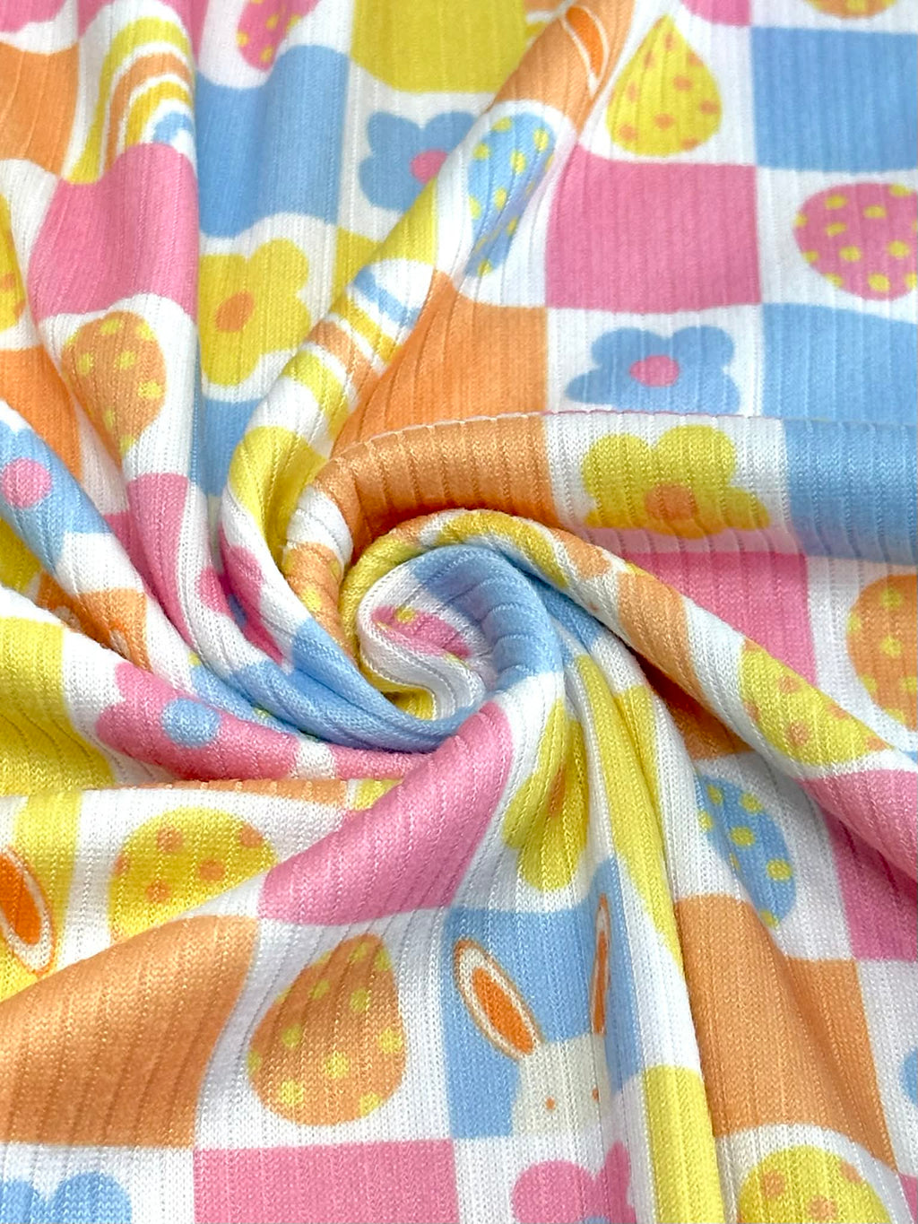 (4X2 YUMMY RIB) BUNNYS, EGGS, RAINBOWS, AND FLOWERS, CHECKERED PATTERN (1)