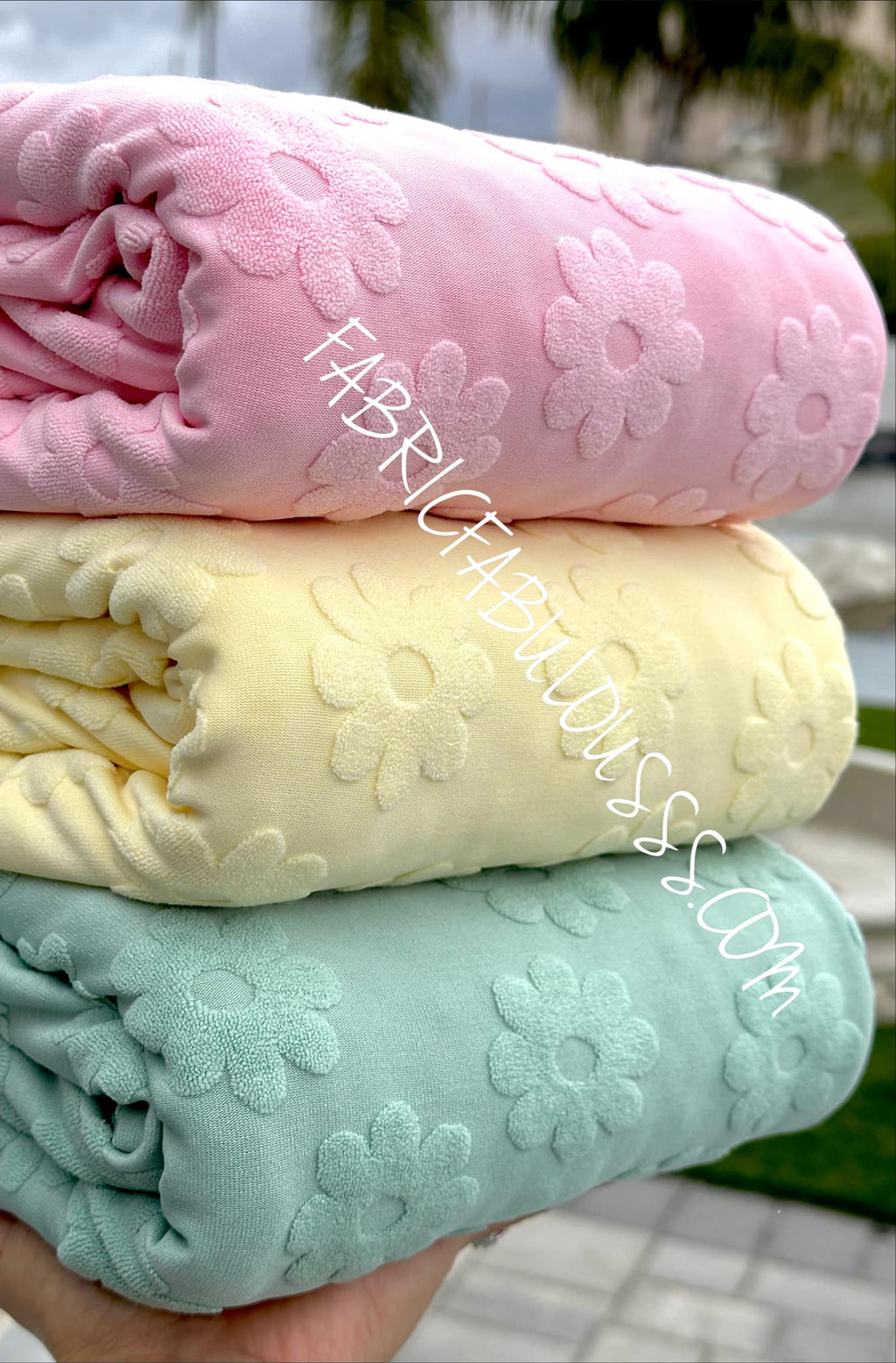(TOWEL) SAGE DAISY FLOWERS